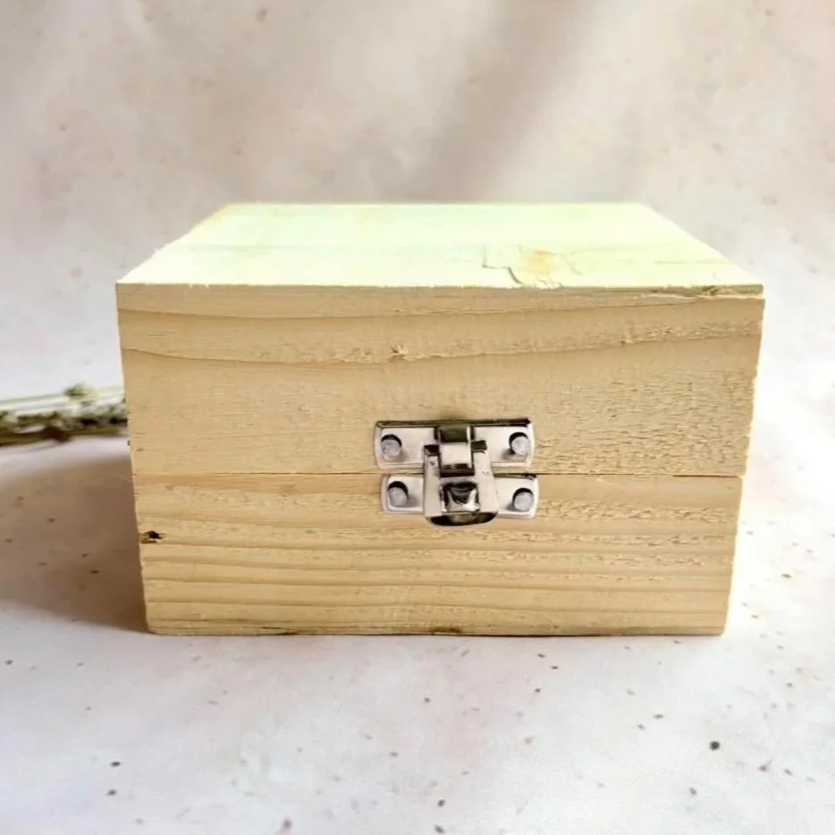 7 Chakra crystal set presented in a wooden keepsake gift box