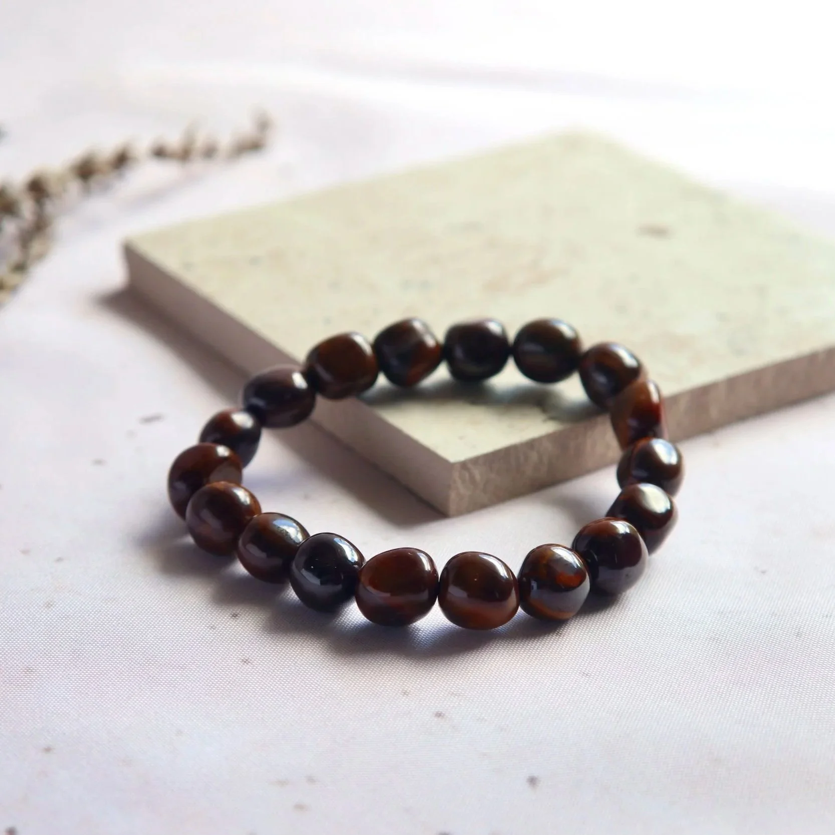 Sunset Jasper gemstone bracelet made with Australian-sourced stone and chunky polished beads.