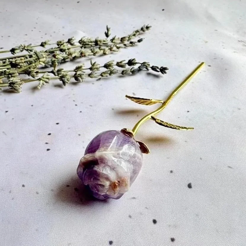 Amethyst rose featuring a silver coloured stem and purple crystal flower