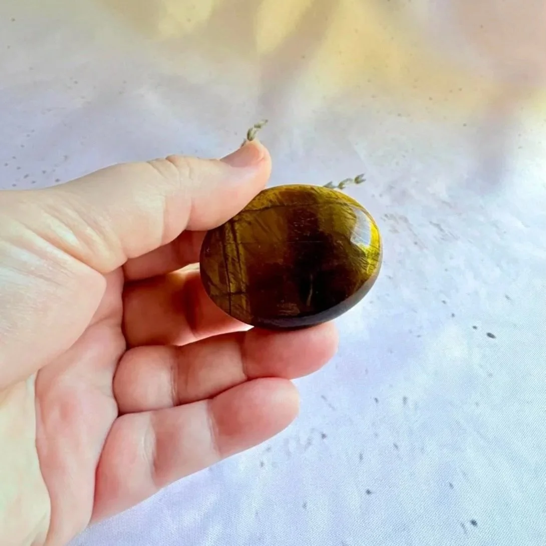 Tiger's Eye palm stone suitable for meditation, crystal collections, and gifting