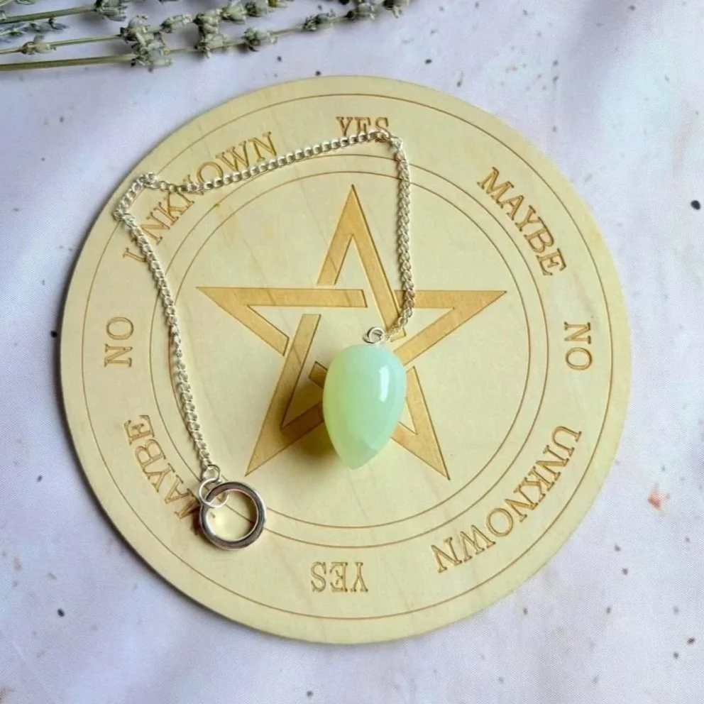 Natural New Jade dowsing pendulum suitable for meditation and intuitive practices