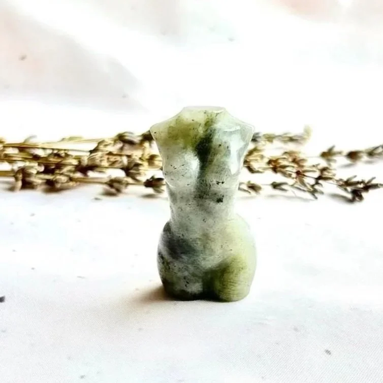 Labradorite female torso carving measuring approximately 5.5cm tall