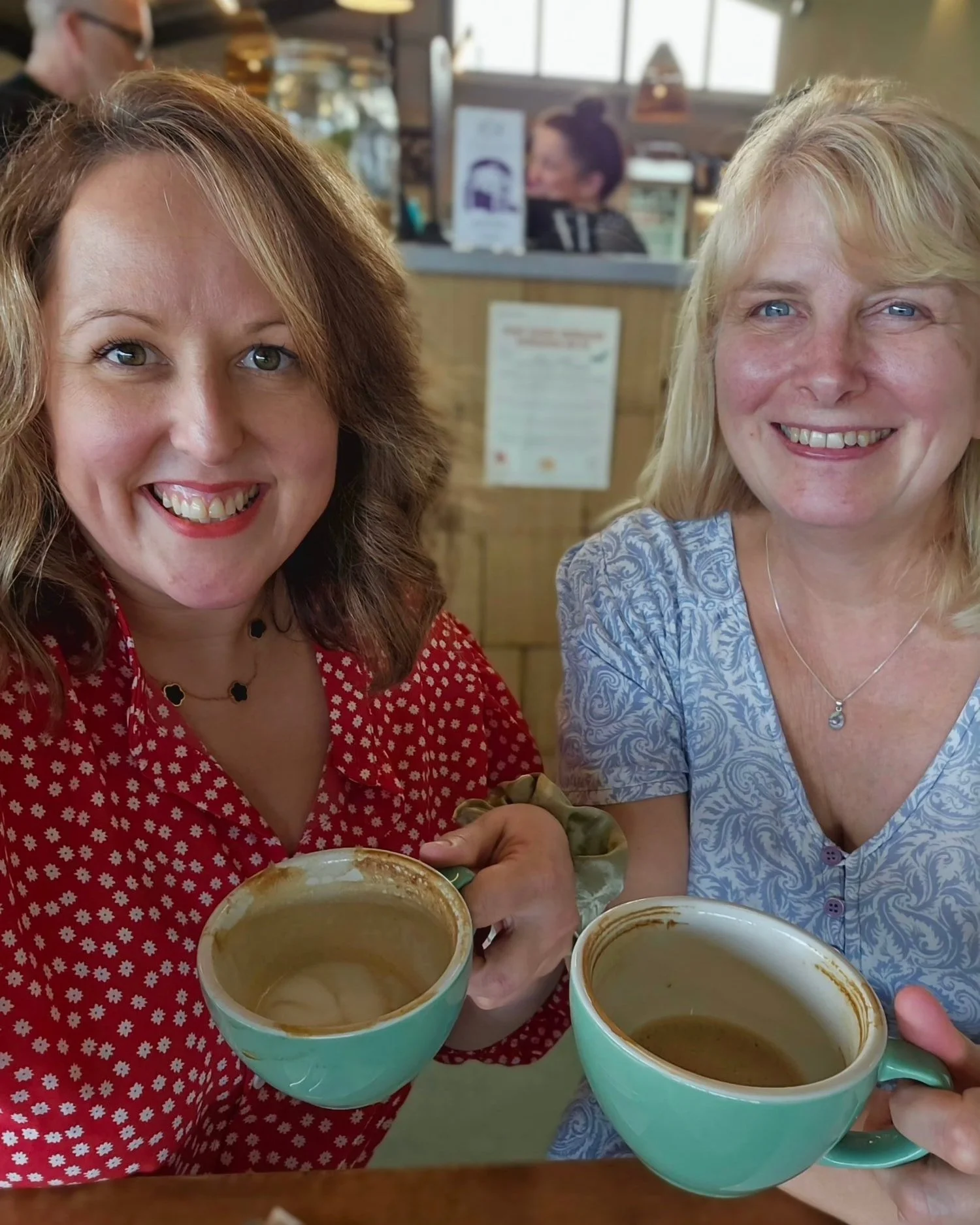 🌿 A lovely catch-up with Anne at @middlewick_farmshop_and_cafe yesterday.

Always great to connect and chat through ideas. Exciting things coming up!

📩 mojostudiomedia@gmail.com

#wellssomerset #middlewickfarm #supportlocal #contentmarketing #soci