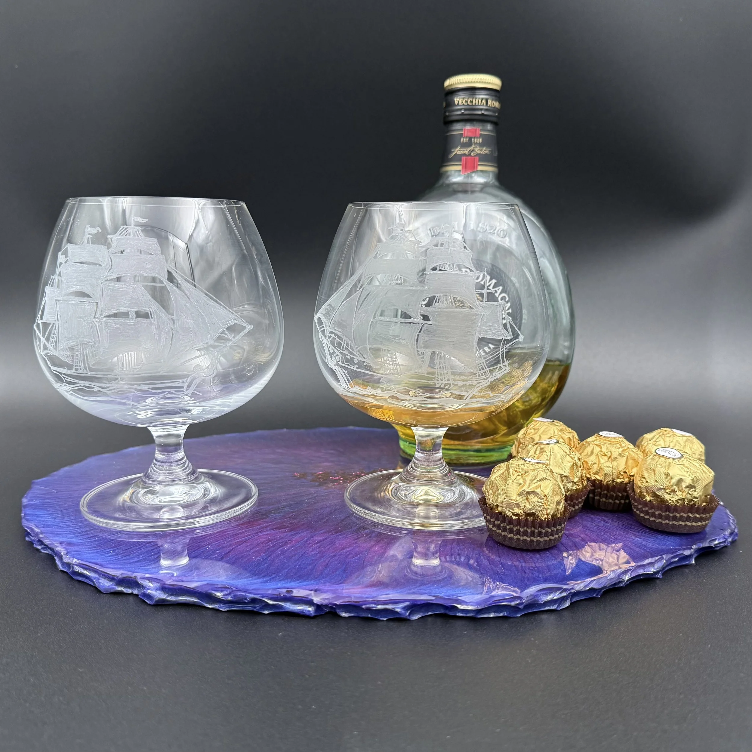 Handgraverad cognacskupa 625 ml i blyfri kristall