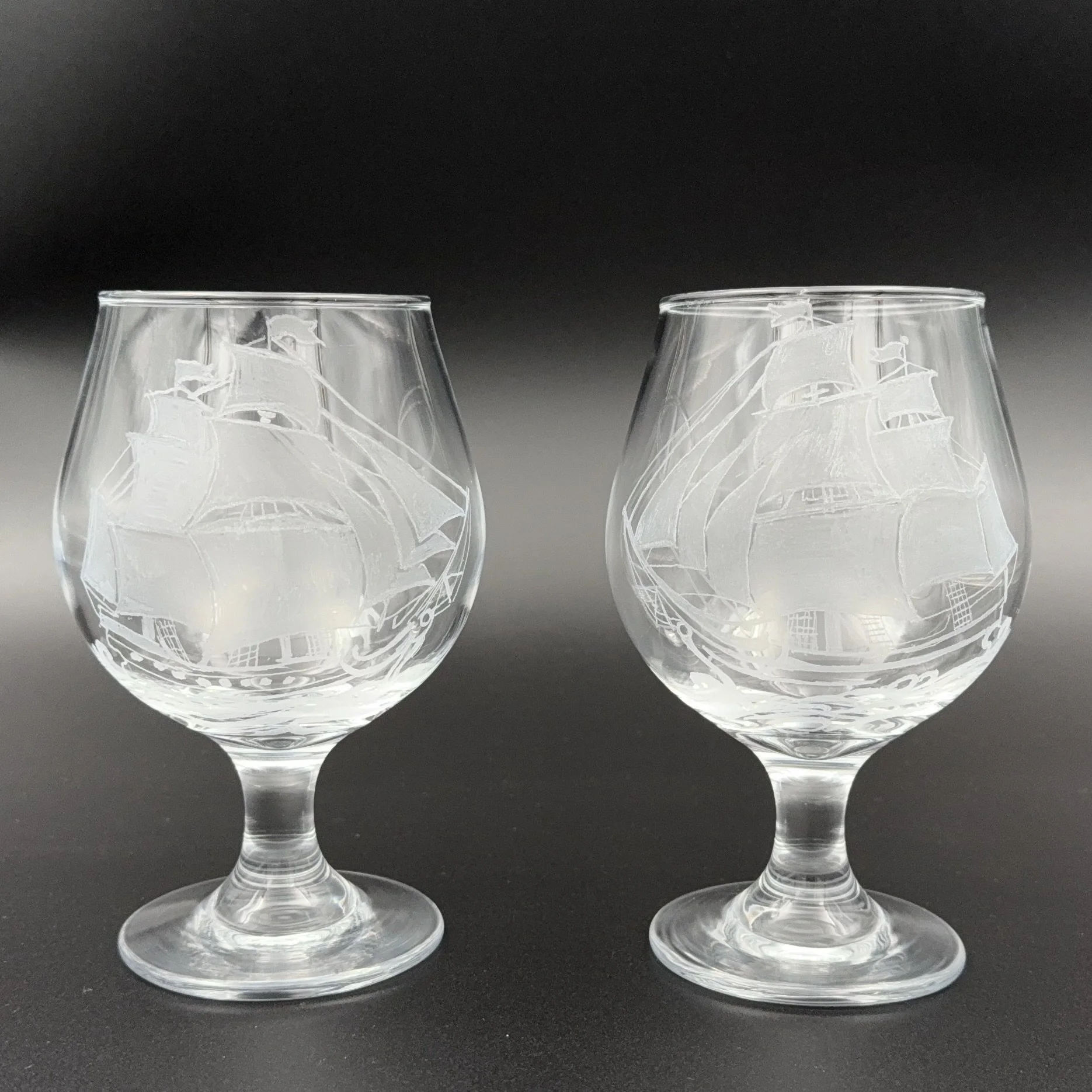 Ölglas, 48 cl, handgraverat