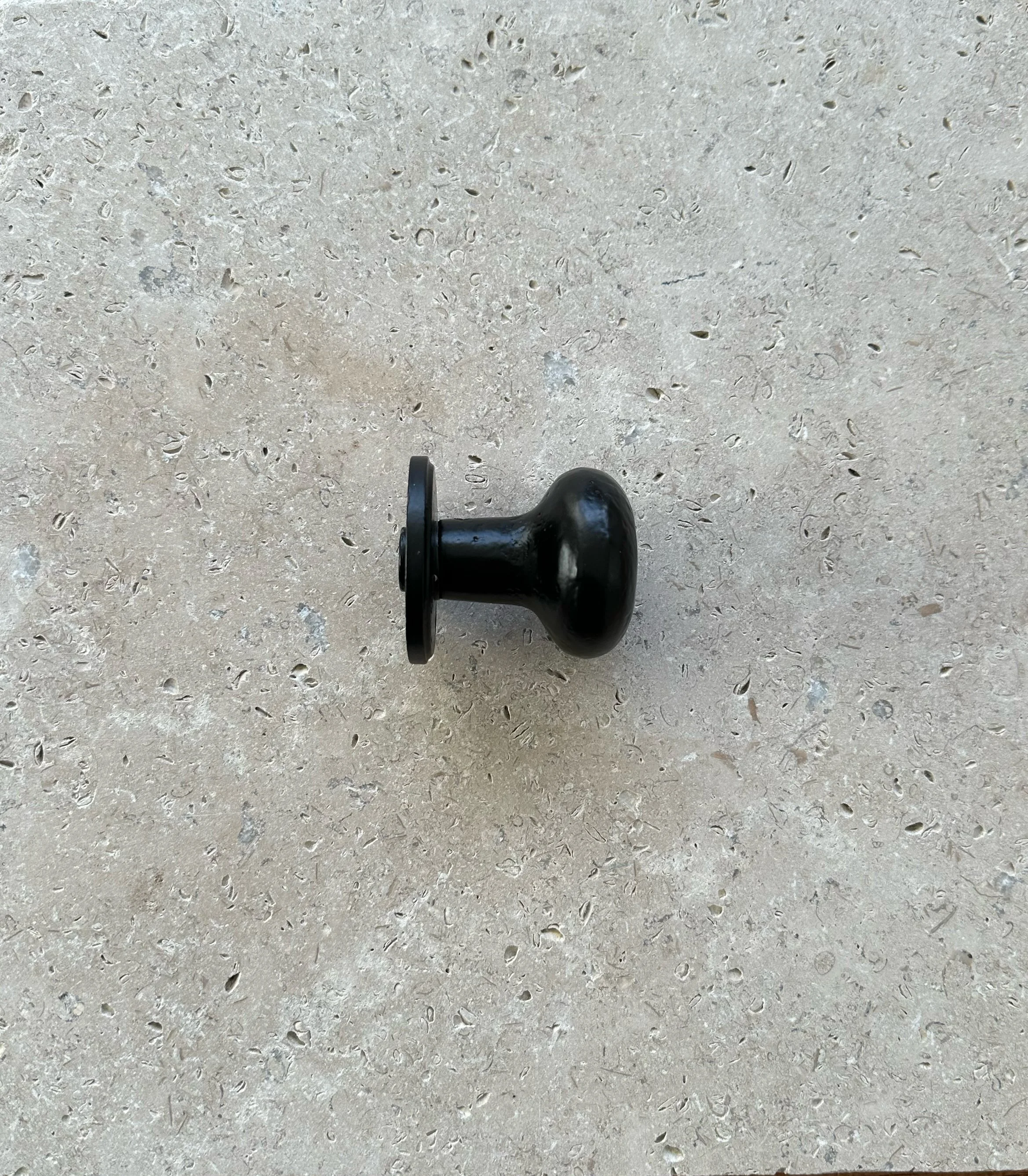 Round Door Knob_Black Side.jpg