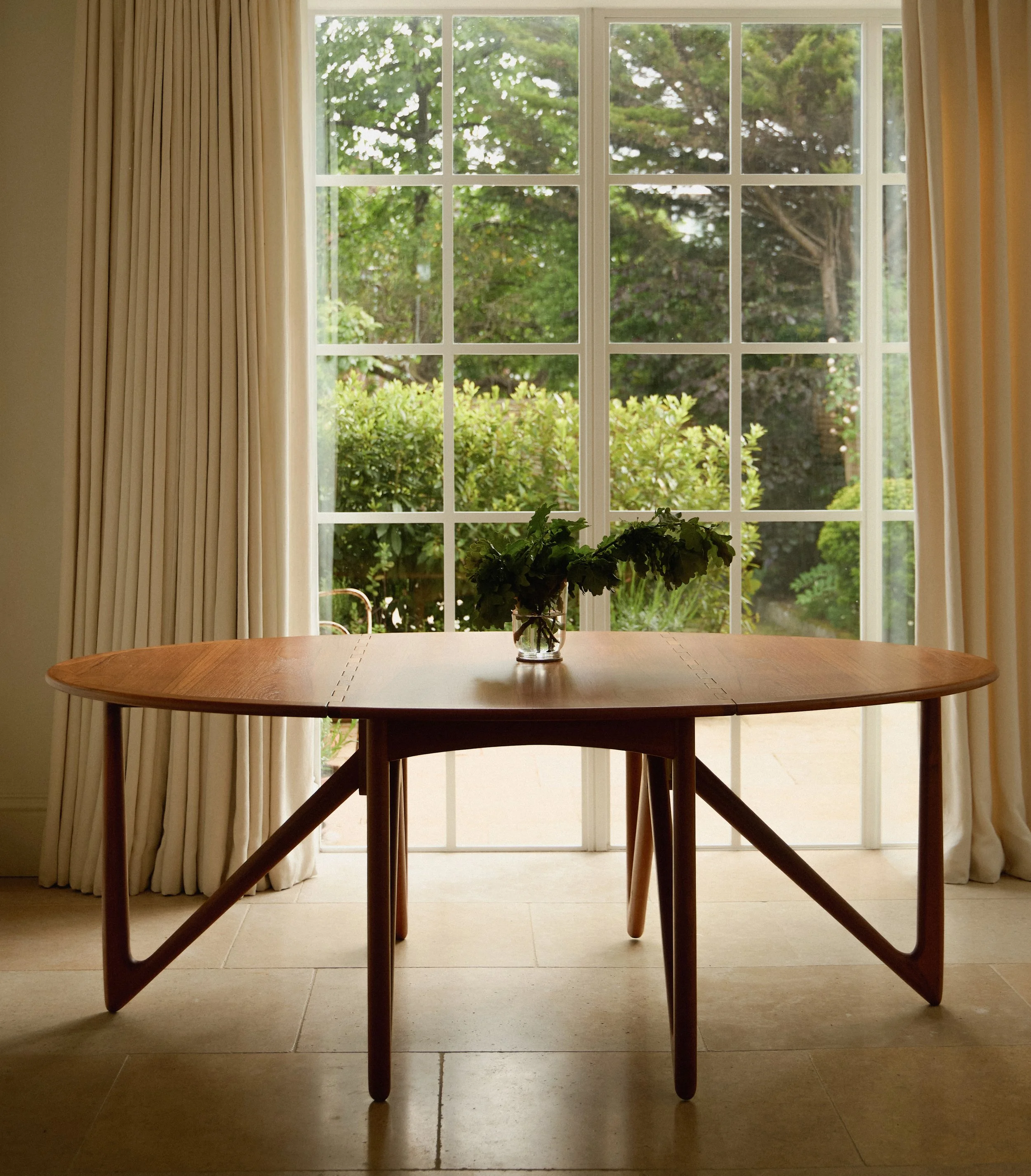 Niels Koefoed, Dining Table