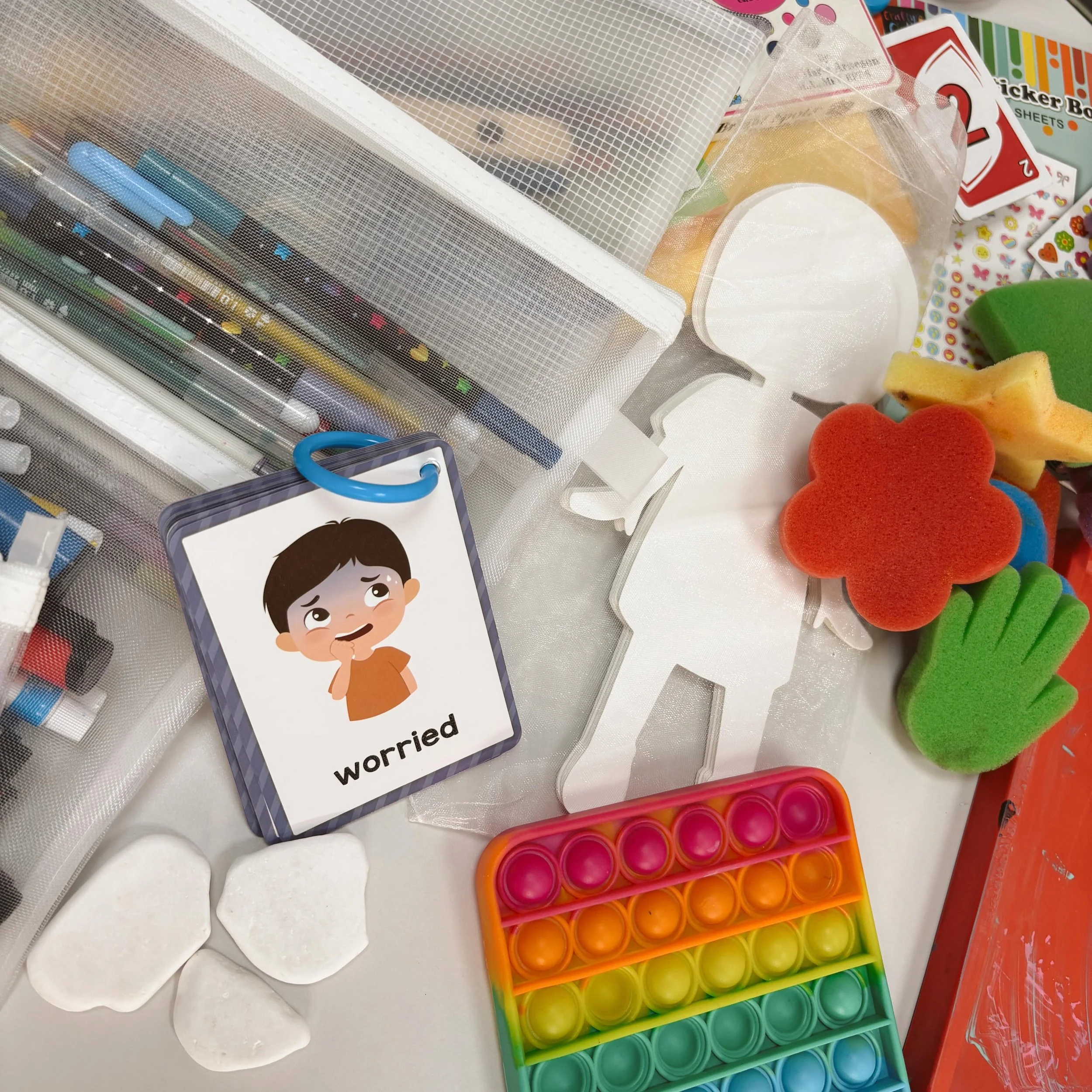 Cosy, calm and creative corners in my wonderful schools this week 🌈🩷❤️💛🩵💚🌈 #arttherapist #arttherapy #arttherapyforkids🌈🖍️📝 #arttherapyireland #arttherapyni