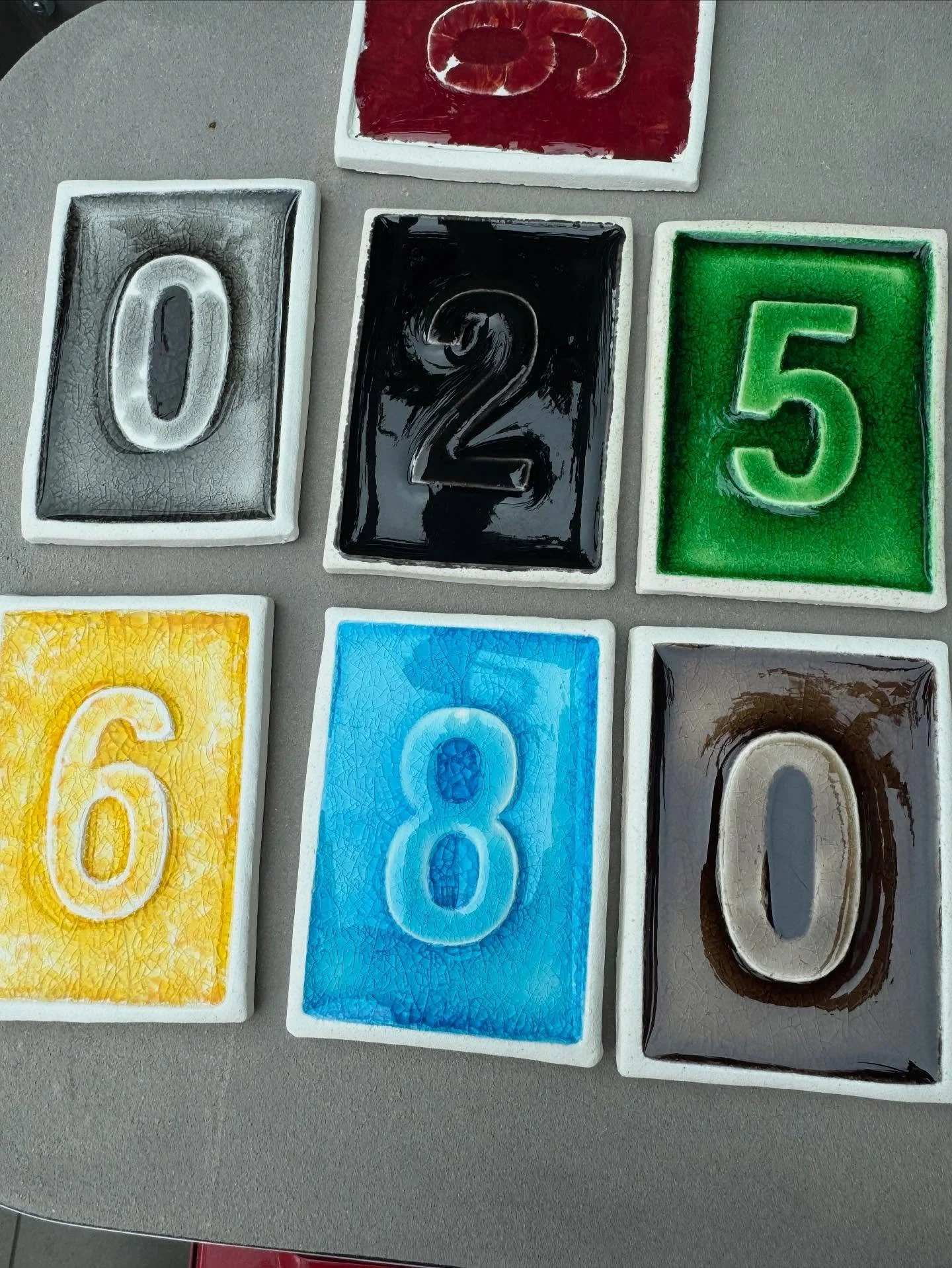 A better part of last month spent drying these out. I&rsquo;ve managed to get zero cracks which I&rsquo;m pleased about. Still a few problems to iron out, but very nearly there!
#numbers #tilesdesign #glass #ceramics #fengshui