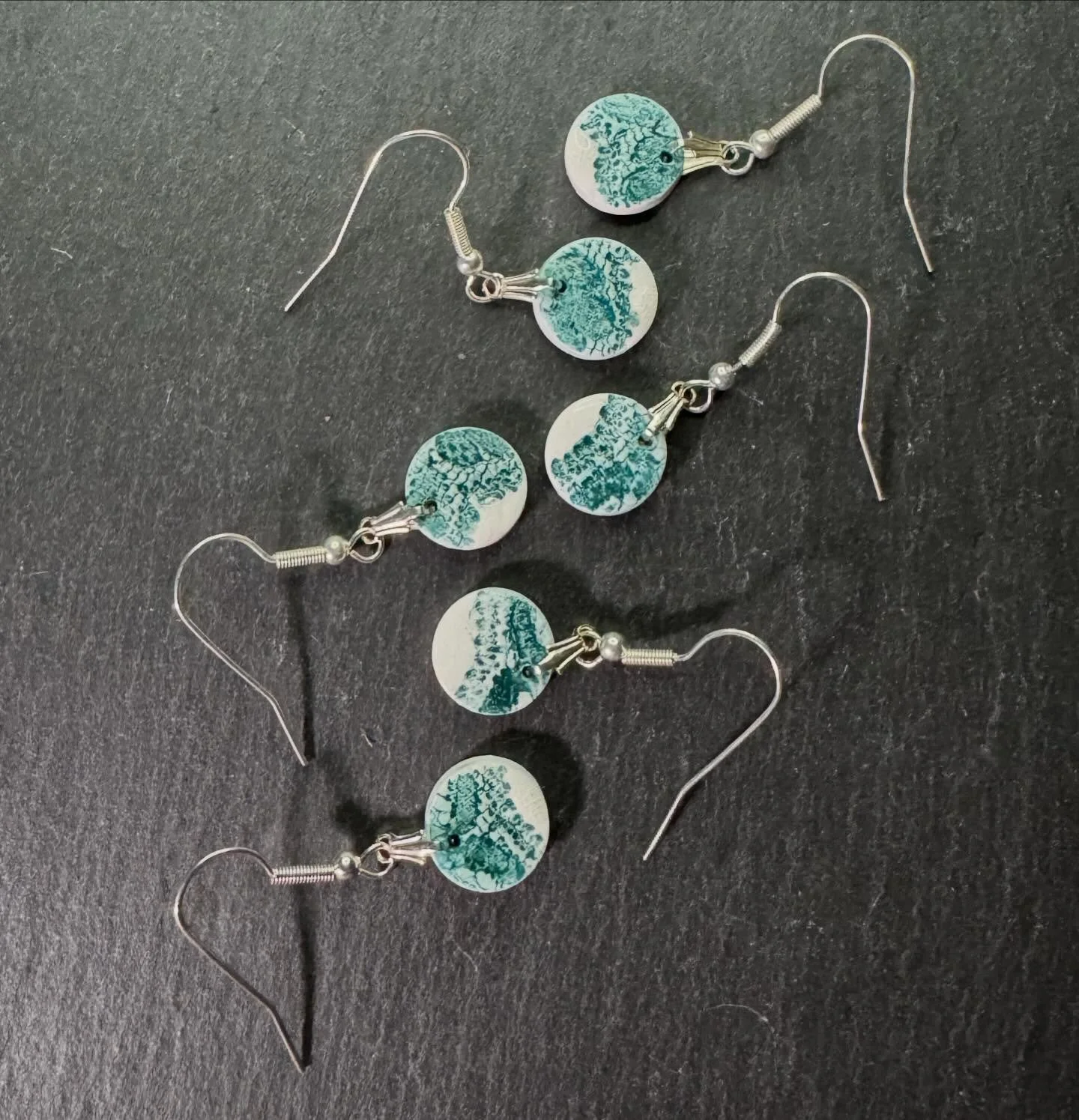 THIS WEEKS COLOUR IS TEAL
Thread and Trace
Impressions of lace, held in porcelain.

Inspired by the heritage of Nottingham lace and the beauty of handmade craft, this jewellery range captures the subtle interplay between texture, tone, and light.

Av