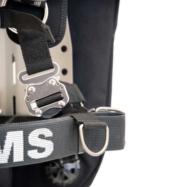 S11618001-OMS-Comfort-Harness-Close-Up-BuckleF78TUjcJHJ7iy_600x600.jpg