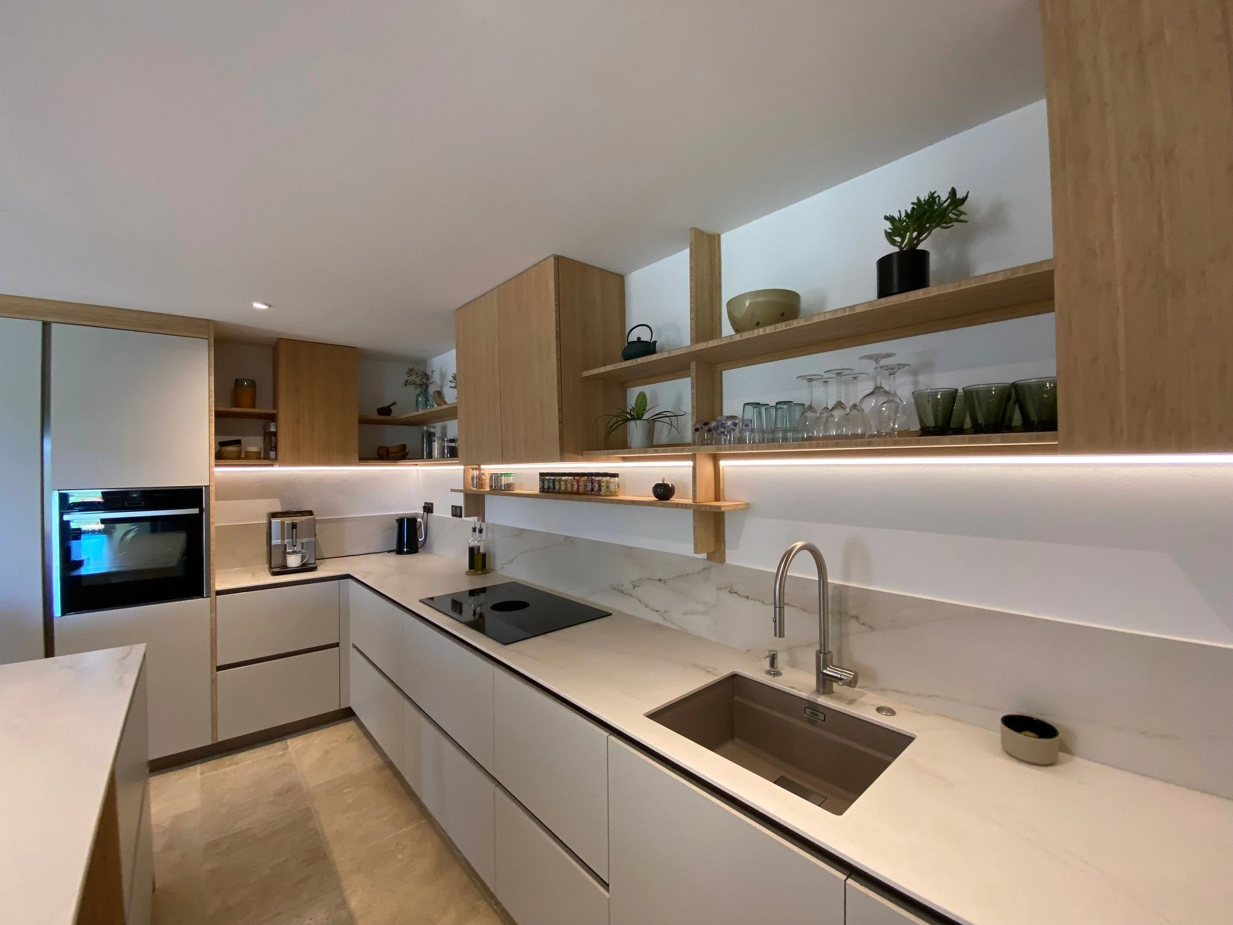 pexels-ml-design-cuisines-806269471-19192260.jpg