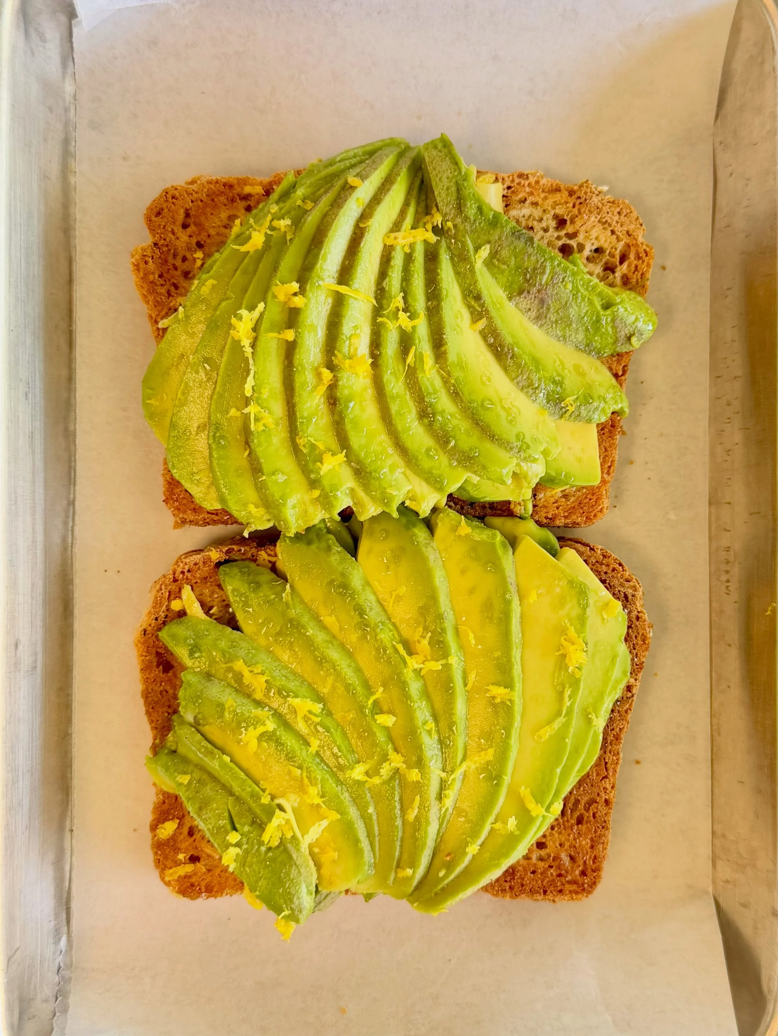🥑 &lsquo;Just the Avocado&rsquo; toast 

Fresh avocado, perfectly toasted oat bread, lemon and all the flavors you&rsquo;re craving - simple, fresh, and made with love. Whether you&rsquo;re stopping in for breakfast, brunch, or a quick bite, this is