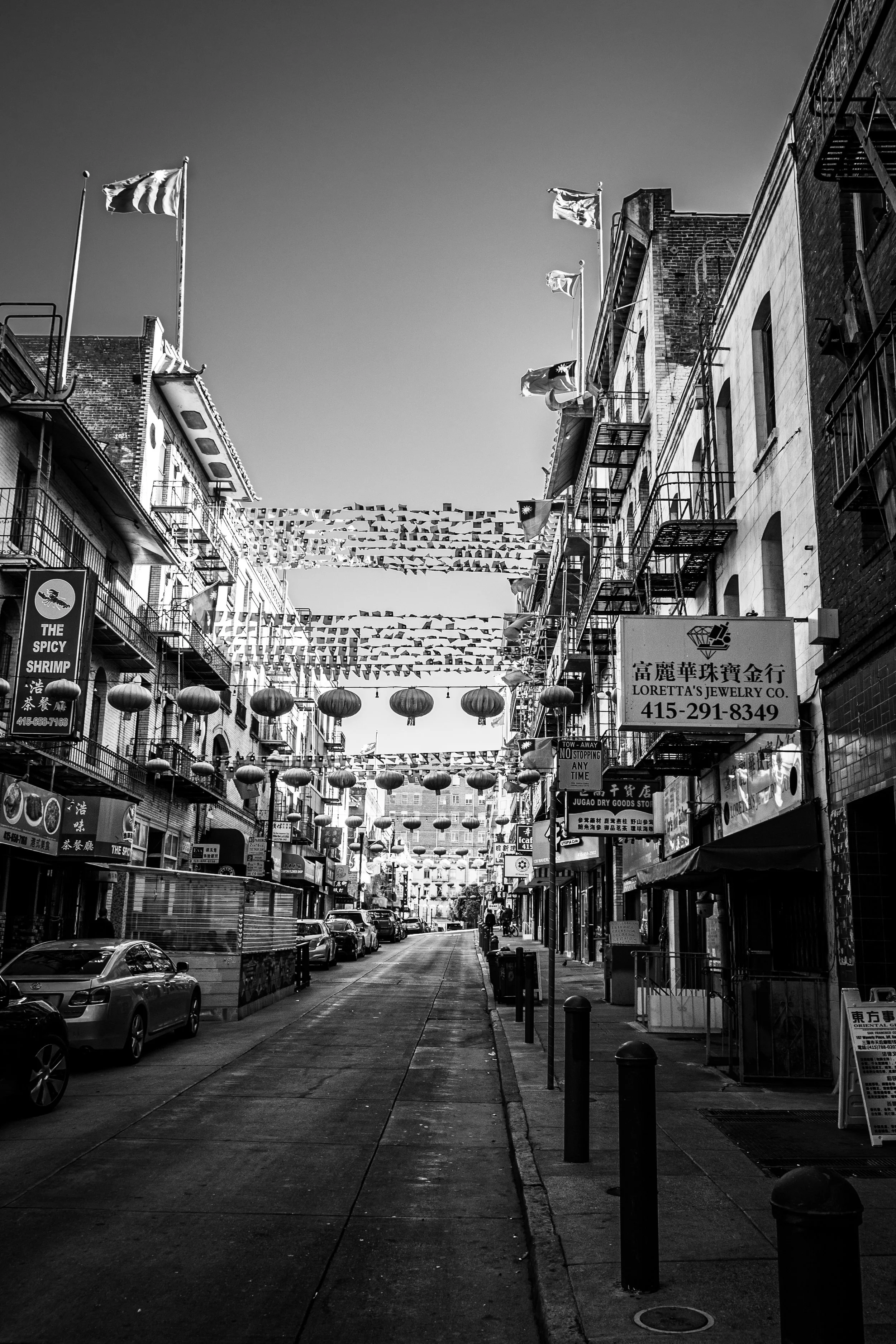 Black and white photography, B&W, china town, San Francisco, California, paper lanterns, streets, businesses, empty streets