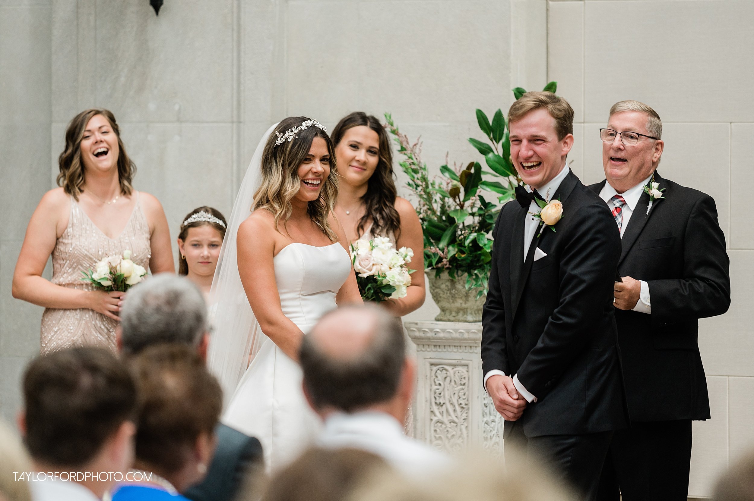 columbus-museum-of-art-wedding-german-village-high-line-car-house-reception-columbus-ohio-wedding-photographer-taylor-ford-photography-llc-_2035.jpg