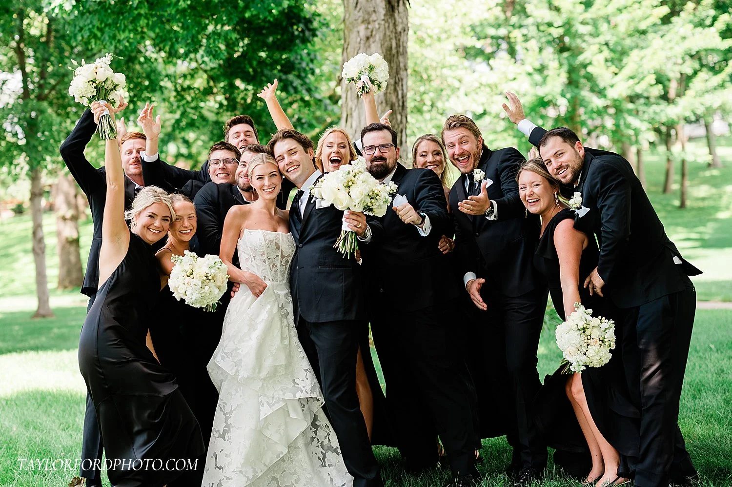 kaleidoscope-502-pierceton-warsaw-indiana-summer-wedding-taylor-ford-photography_0622.jpg