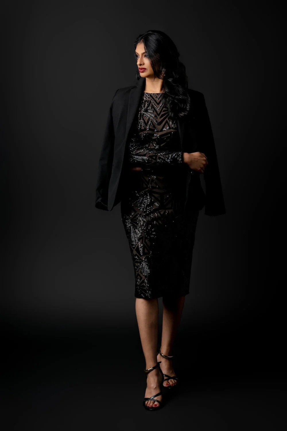 Rashmi beauty in black portrait.jpg