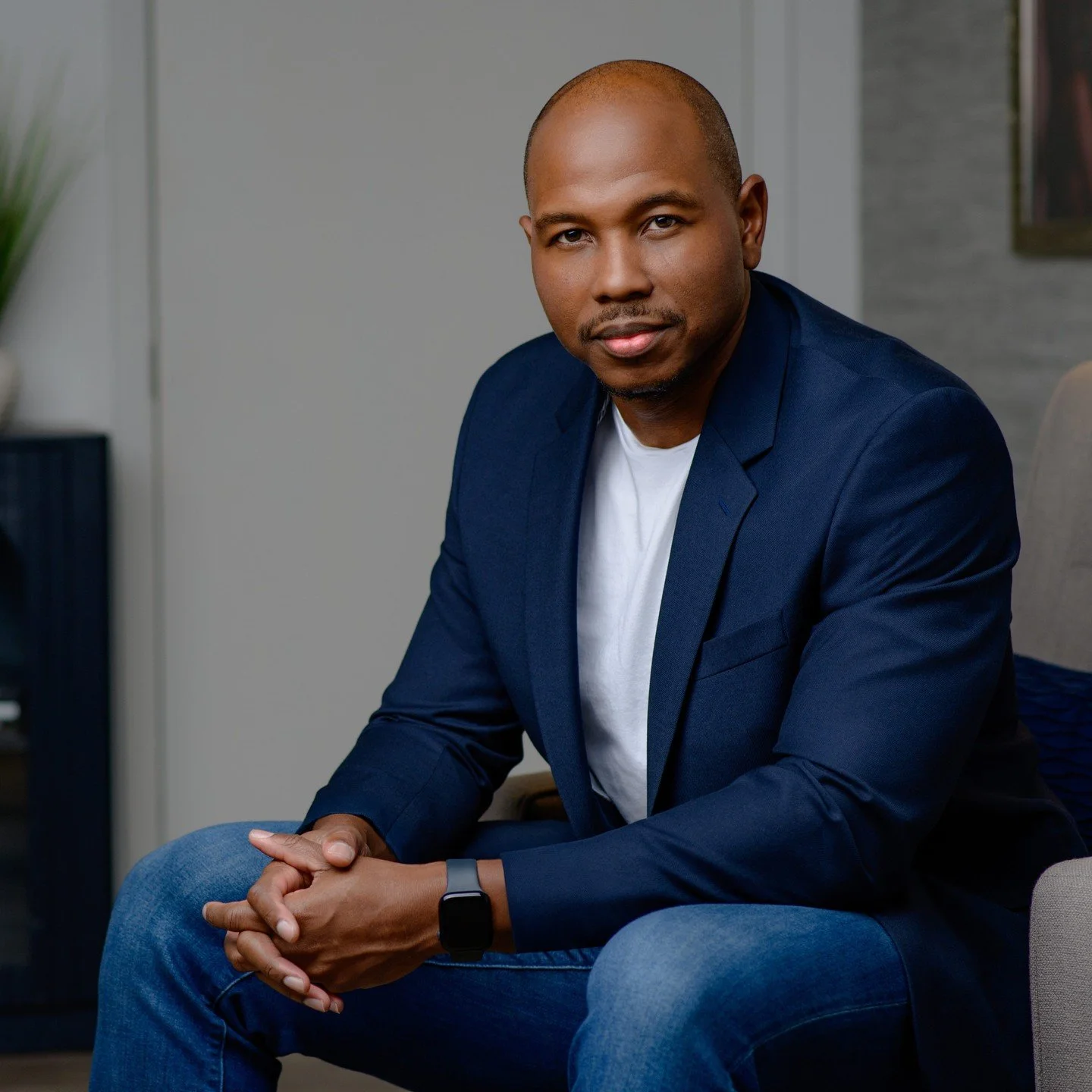 A strong headshot is more than a picture &mdash; it&rsquo;s a statement.

Whether you&rsquo;re leading a team, building a business, or stepping into a new opportunity, your portrait should reflect the confidence, professionalism, and personality that