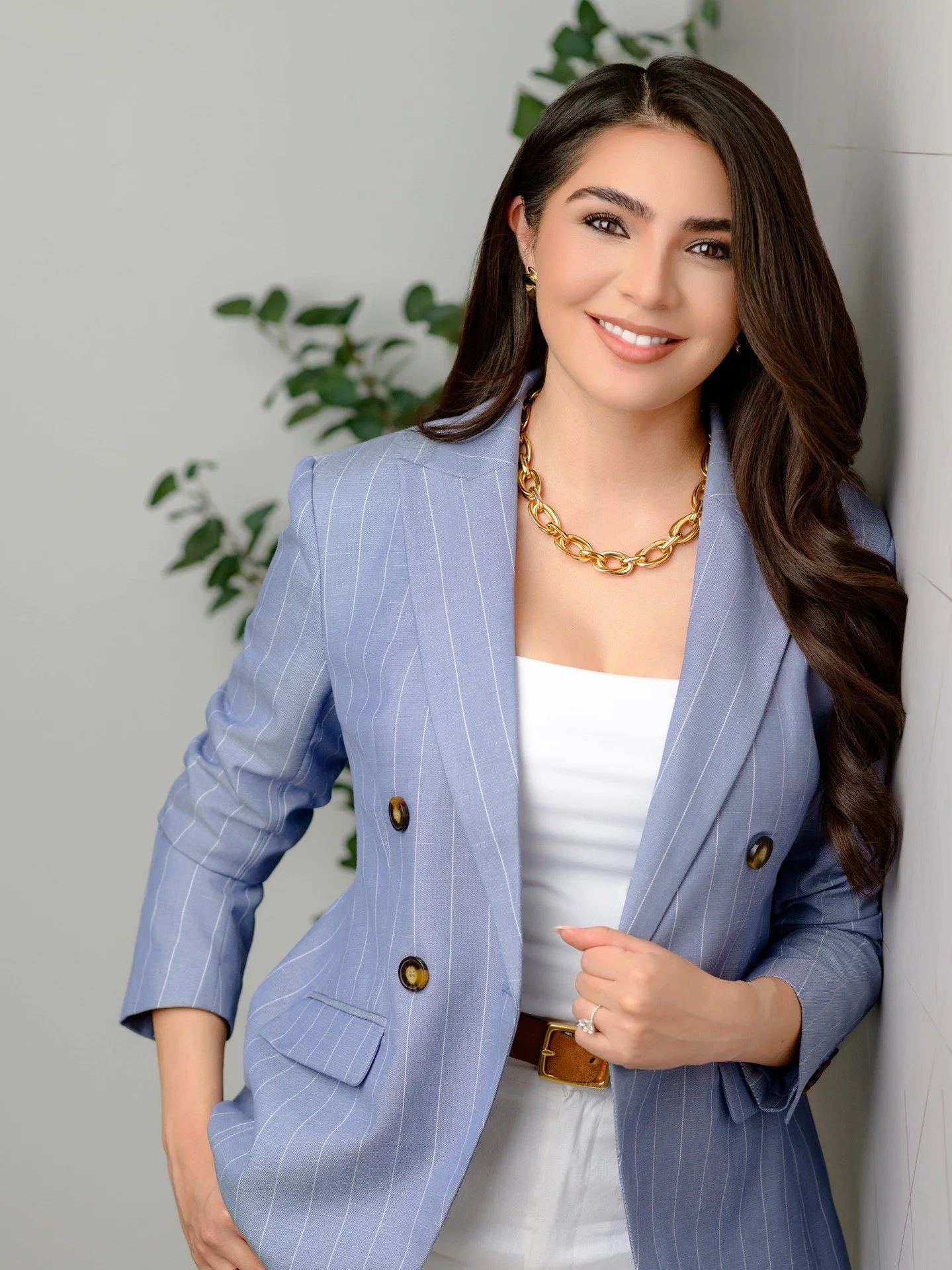 Have you considered investing in personal branding photography? Are you browsing the creative market wondering which photographer truly gets you?

Let me share three reasons why I believe a branding session with me is the right fit for YOU:

- I don&