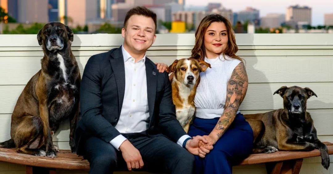 These fur babies may fight off cam, but not in this fur family shot!

I wonder how these fur babies brag to their pet friends about having fun during their family portrait!

Grab the leash, gather your pets, and let&rsquo;s capture this moment with a