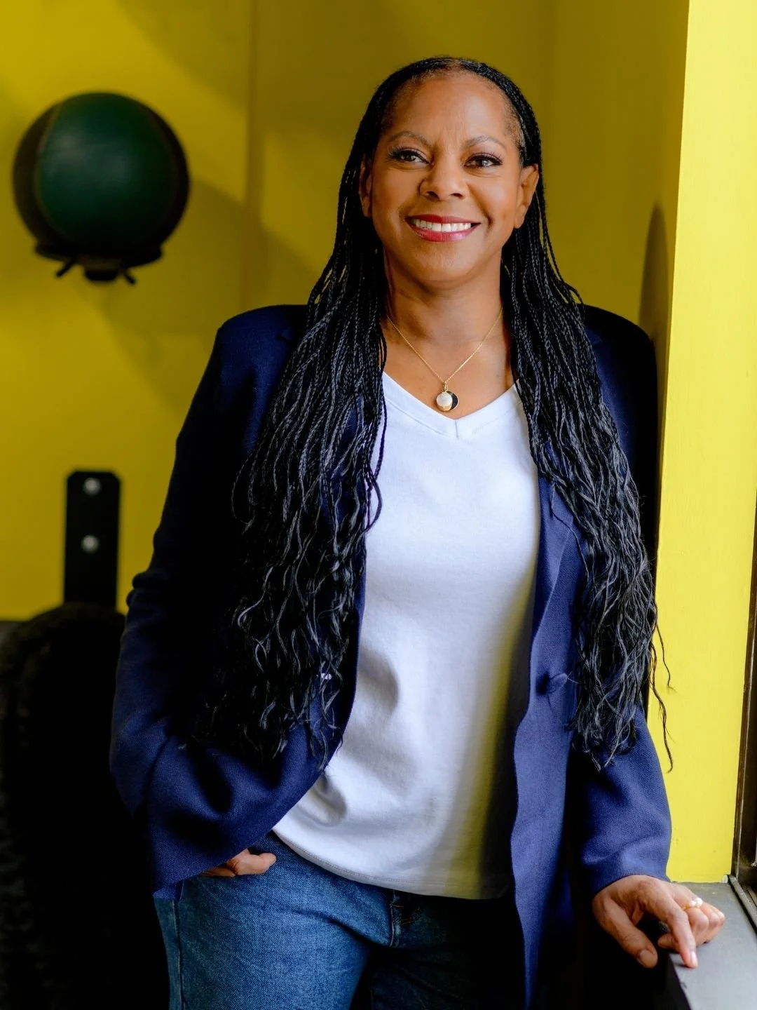 Evelyn brought her full self to this session 💕

The professional. The athlete. The woman who knows her power and isn&rsquo;t afraid to take up space. Watching her move felt like watching confidence unfold in real time. 📸

Ready to be seen with conf