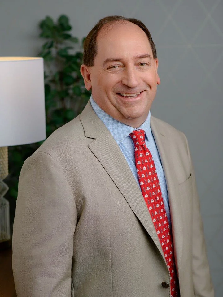 You don&rsquo;t need to be a model to look confident. You need the right environment. The right guidance. The right light. 📸

Meet Steve Hurysz (rhymes with Jersey) of Alert 360 (@alert360usa) here in Houston! Whether you have a commercial or reside