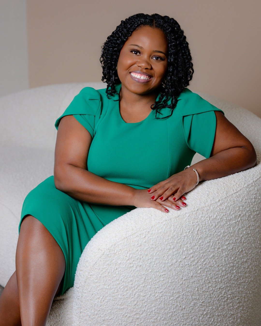 Screaming happy birthday to my cousin, @shortybynatur3! We met in 2008, just before she moved to DC to attend Howard. She was like a daughter to us. We picked her up for church, fed her on the weekends, and then took her back to campus. 😂

In my hea