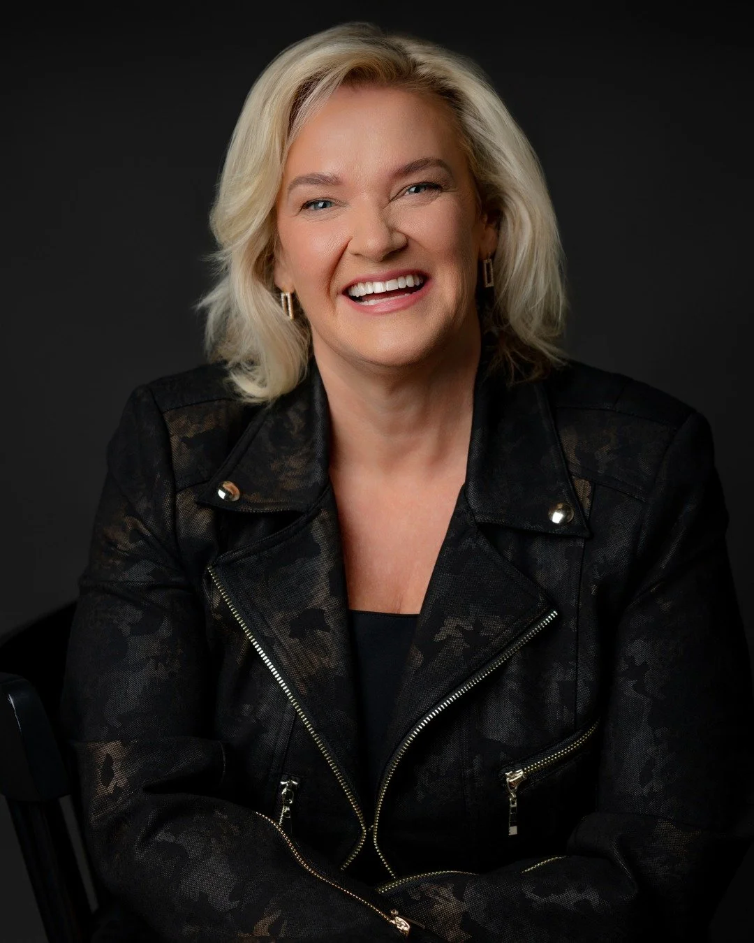 There&rsquo;s so much to celebrate in this chapter of Mary Beth&rsquo;s life. ✨

After an incredible career as an executive, she&rsquo;s stepping into retirement and embracing what comes next.

We captured a little bit of everything during her sessio