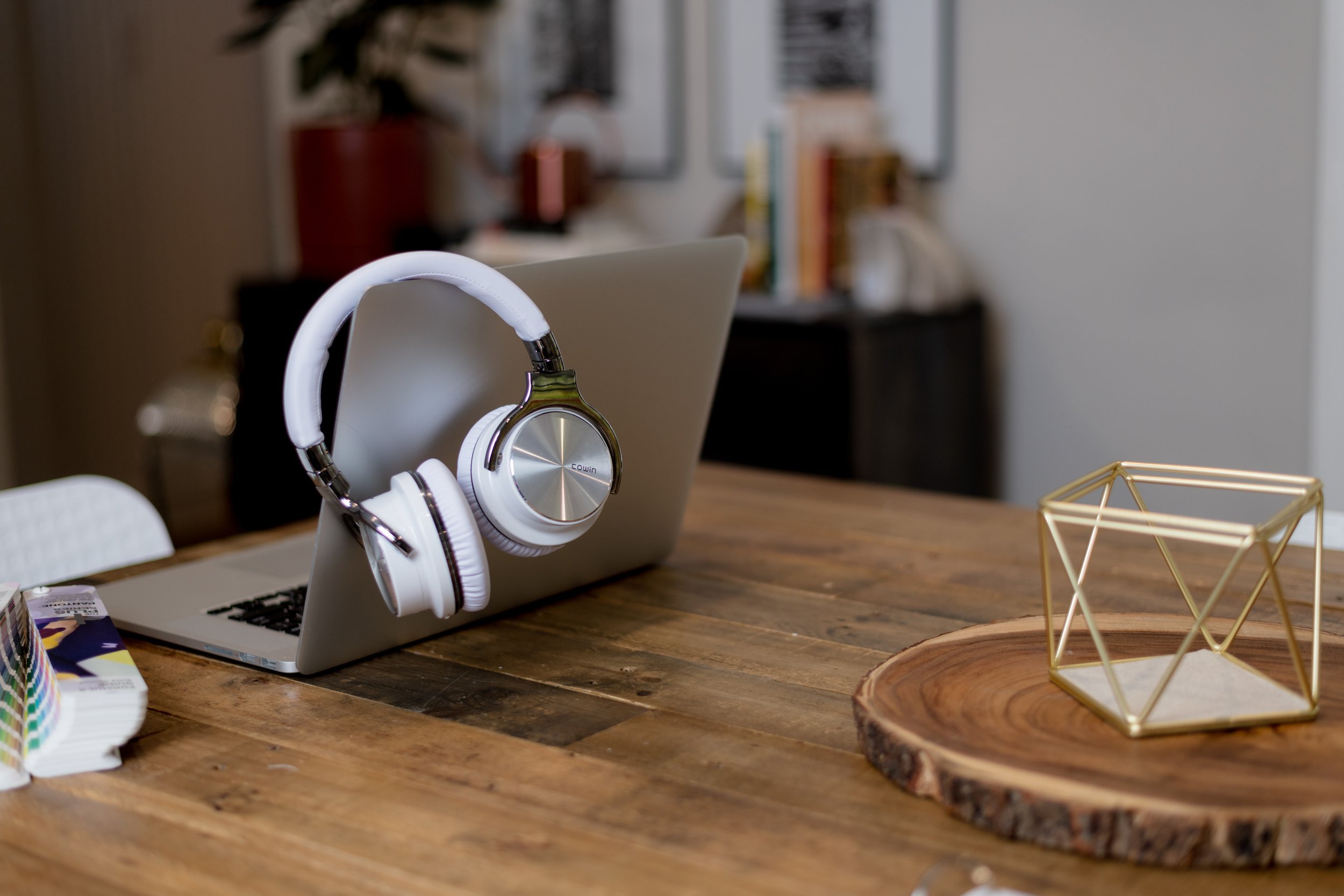 Snapshot of a laptop with a pair of headphones