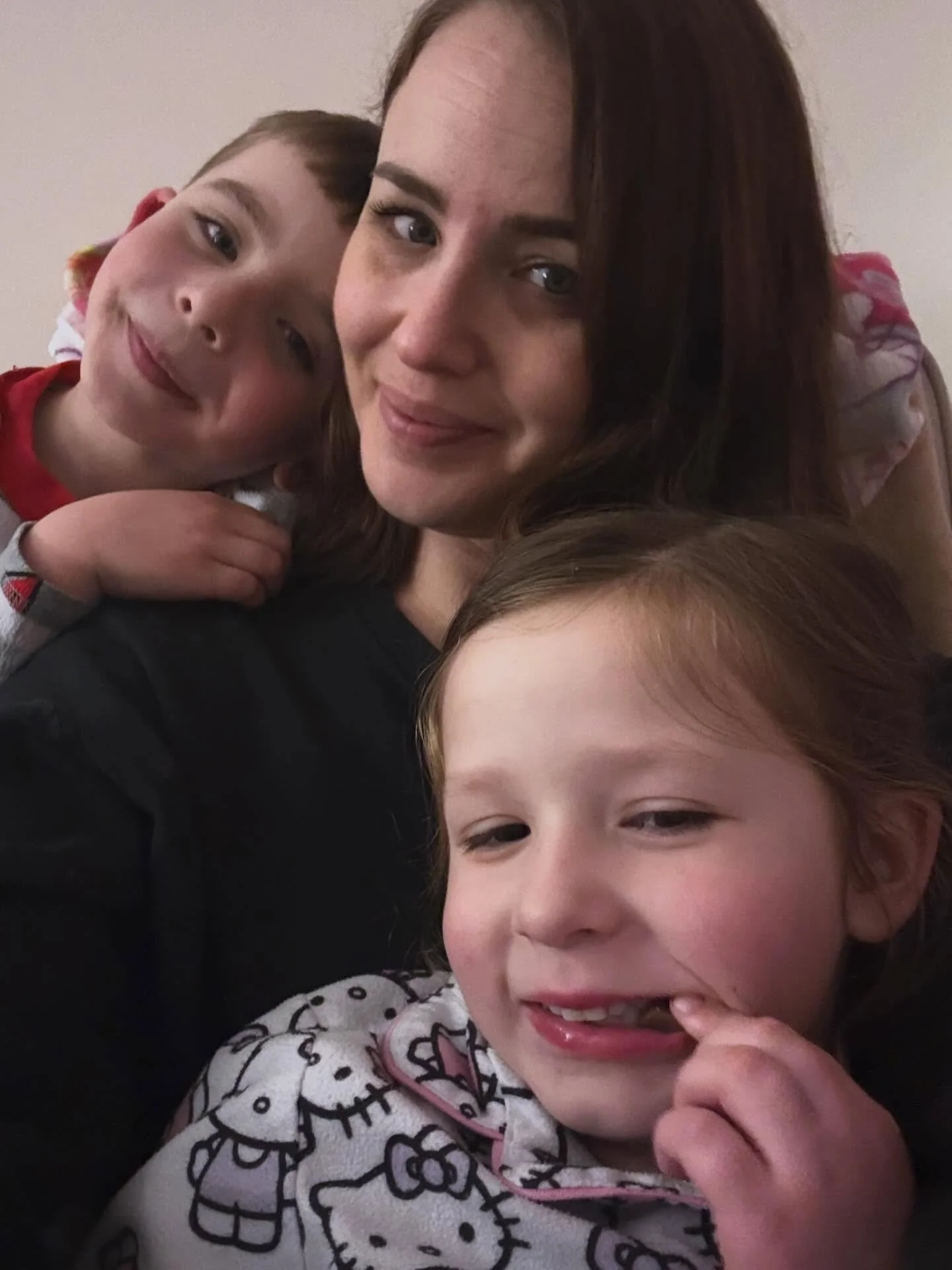 As I gear up for Camp Lucy season and a full schedule with my kids and @thecorcorancollective - I am trying to take fresh air into my lungs and do my breathing technique and remind myself how lucky I am to have such a full life of people and things t