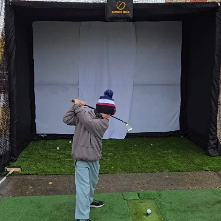 Thanks to all the fans who played golf at the @goelks tailgate party yesterday! 🏌️🥶🎉 

Another HUGE win by the Elks to keep our playoff hopes alive! 🏈✅

#goelks #cfl #goesksgo #edmonton #edmontonelks #edmontoneskimos #yeg #yegfootball #yeggolf #e