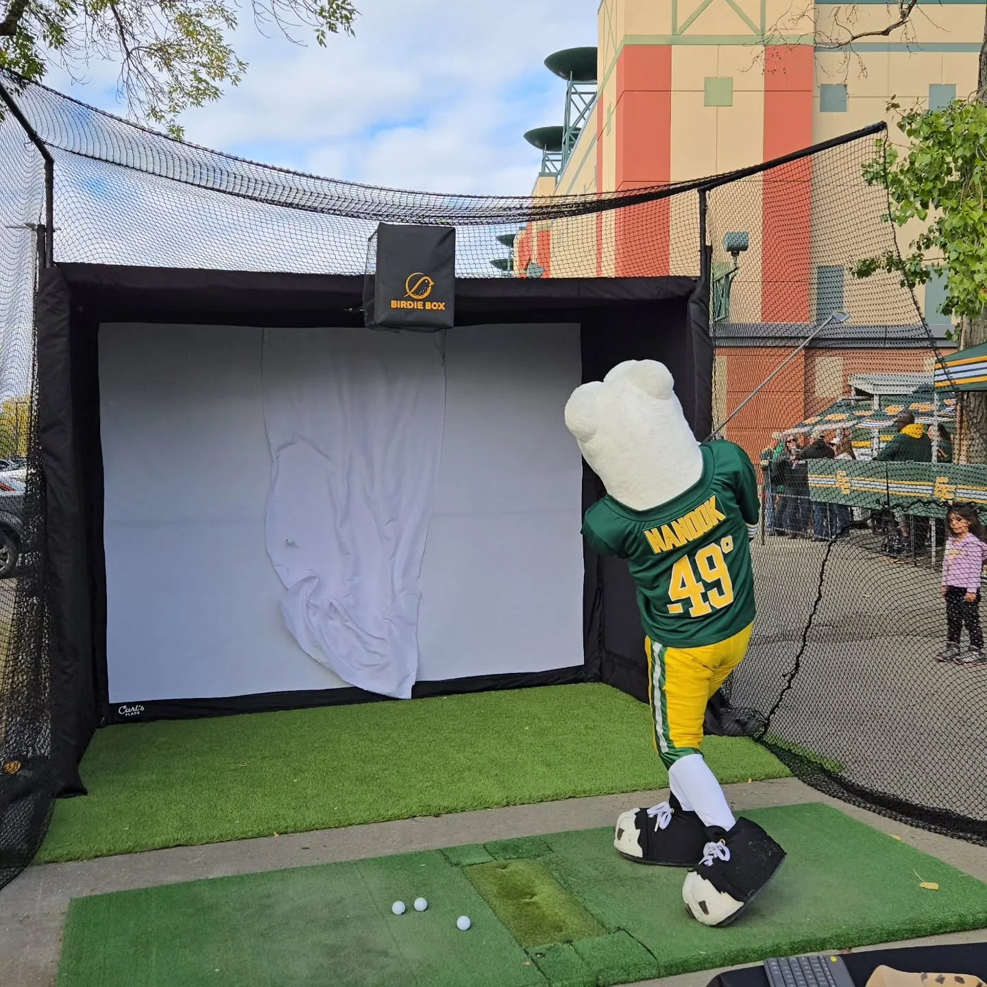 September was a busy month! We haven't even had a chance to show off all the rentals this month, but here's a few! 

#goelks #nait #ualbertalife #cfl #esks #yeg #yegbusiness #yeglocal #yeggolf #yegevents #birthdayparty