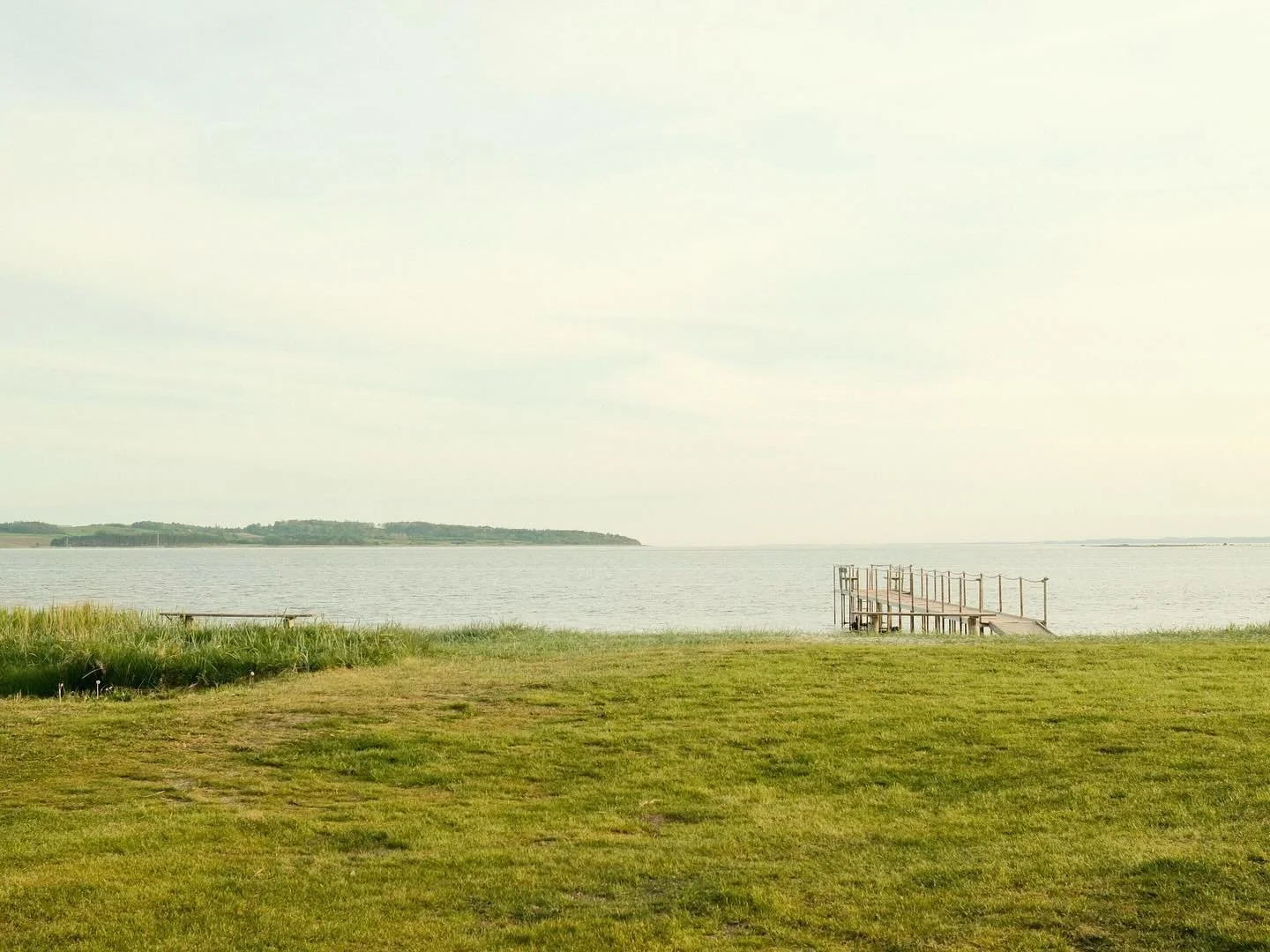 Weekend trip to the water.
.
.
.
.
.
#visitdenmark #baredanmark #documentingspace #banalography #documentinglife #opdagdanmark #archivecollectivemag #newtopographics #scandinavianissue #exploredenmark #oplevdanmark #wanderlust #x100vi #govisitdenmark