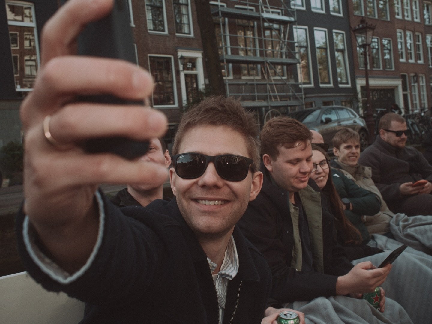 Amsterdam photodump, April 2026. Experimenting with colorgrading stills in Davinci Resolve 21.

📷 fuji X100VI.
.
.
.
.
.
#thisaintartschool #makemeseemag #contemporaryphotography #documentingspace