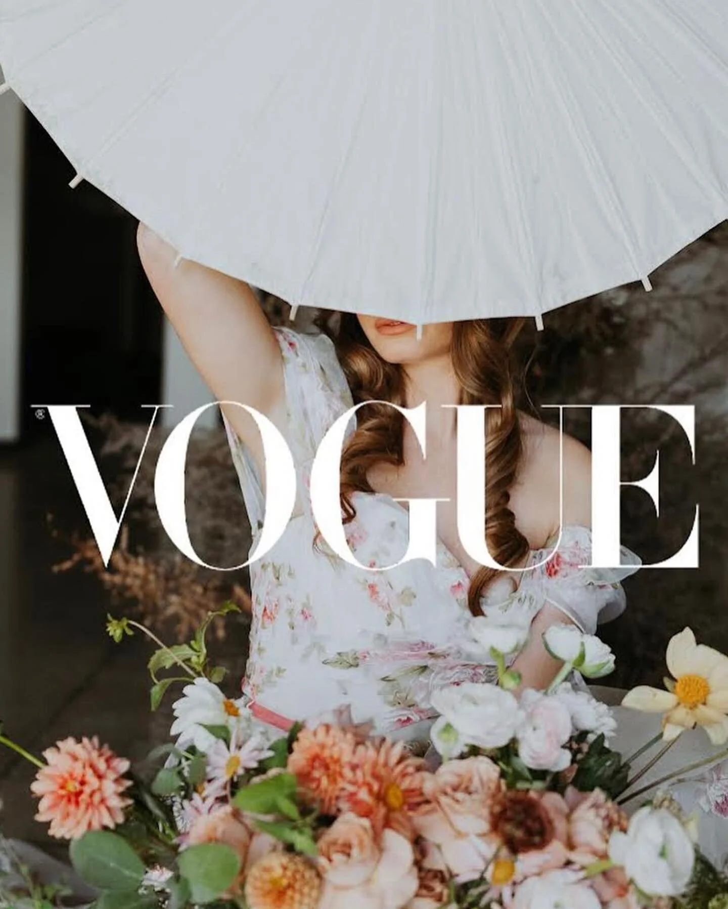 Last Fall Lotus was asked to be part of an Italian Inspired photo shoot. It is an absolute honor for me to say that the amazing collection of talent that day has resulted in a feature in the April edition of British VOGUE Magazine!!🍾
.
Cheers to eve