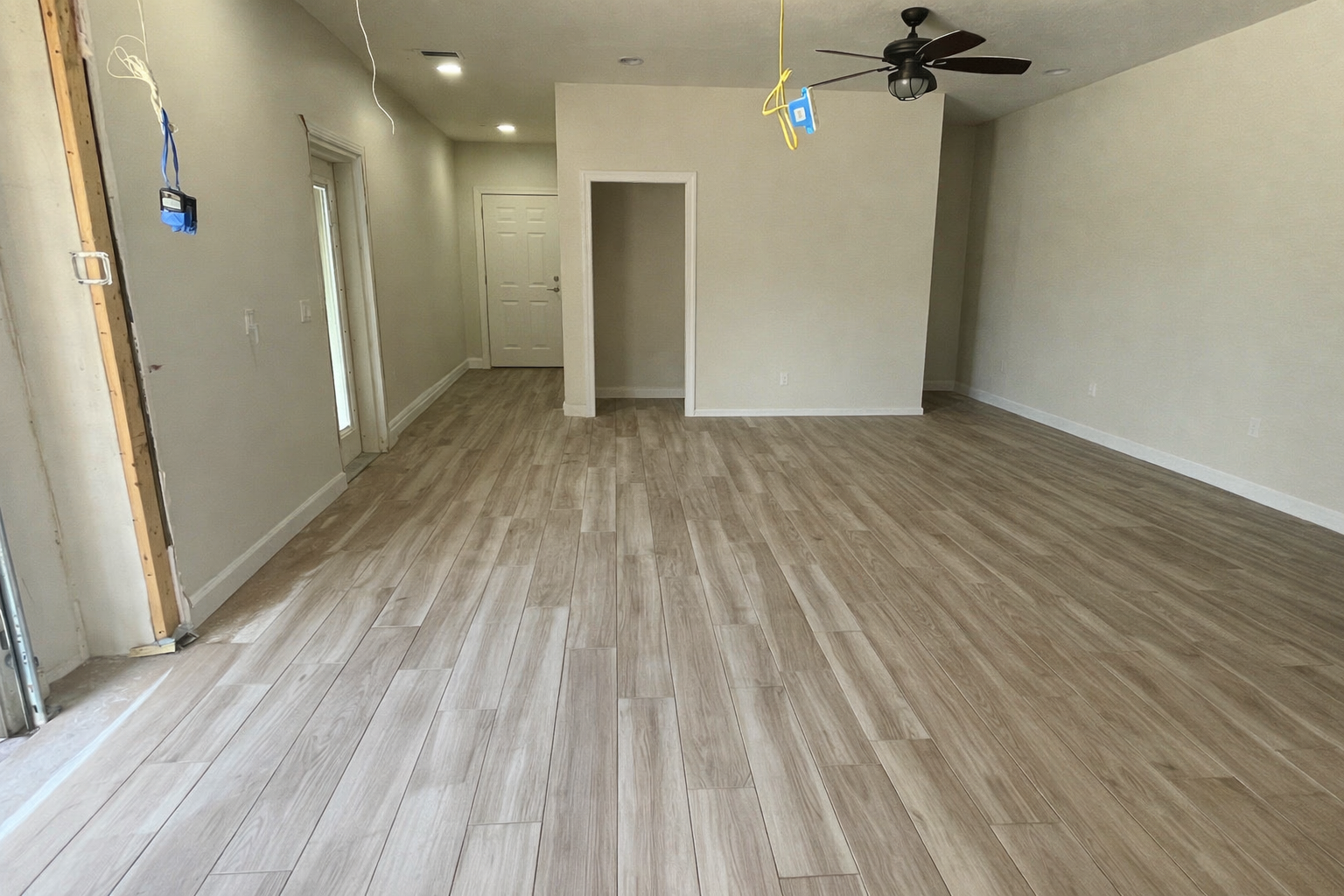Home+Office+Tile+Flooring.png