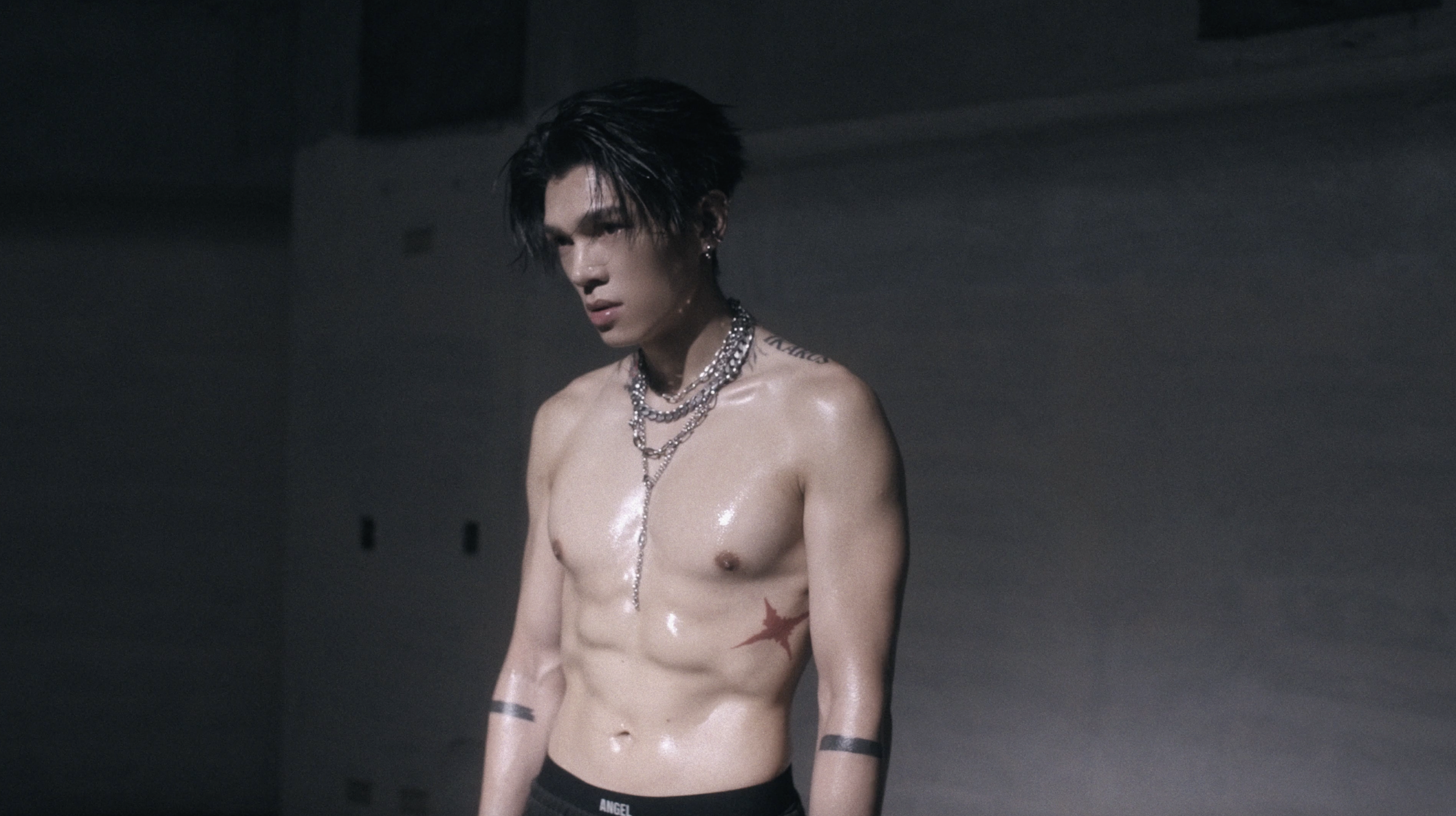 KIRE NEW SINGLE DEMON MV TAIWAN ARTIST