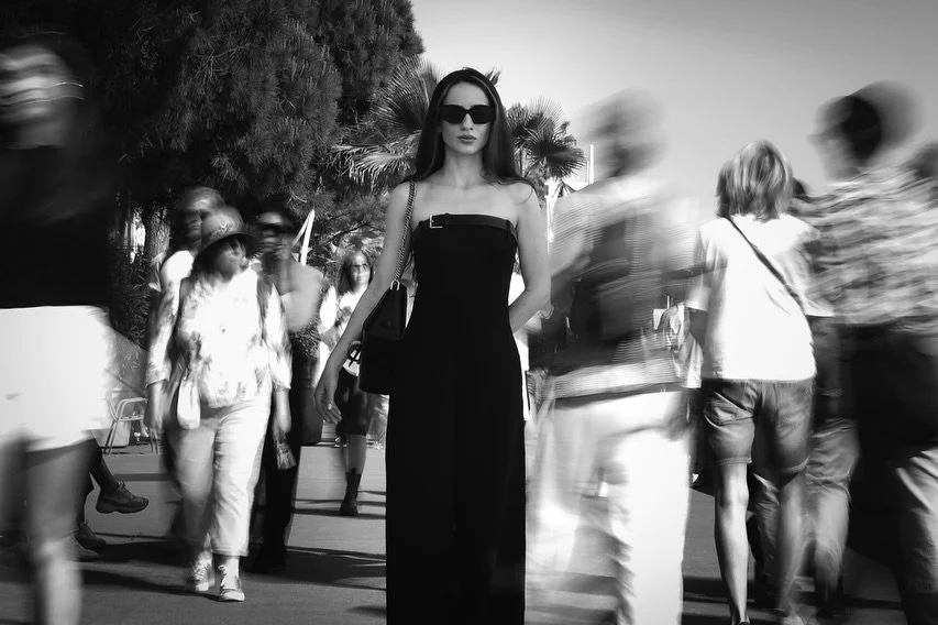 Had a super fun shoot with @ll.u.xx recently in Cannes.
We first met back in March during Paris Fashion Week and ran into each other again at the film festival.
Love her for her smart and straightforward energy 😊
Hope to see you again this fall in P
