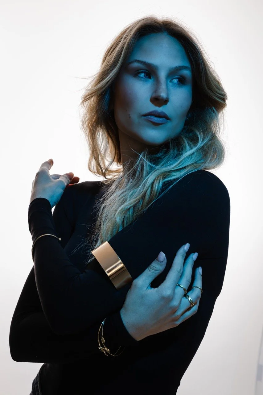 Laura – Personal work in Studio