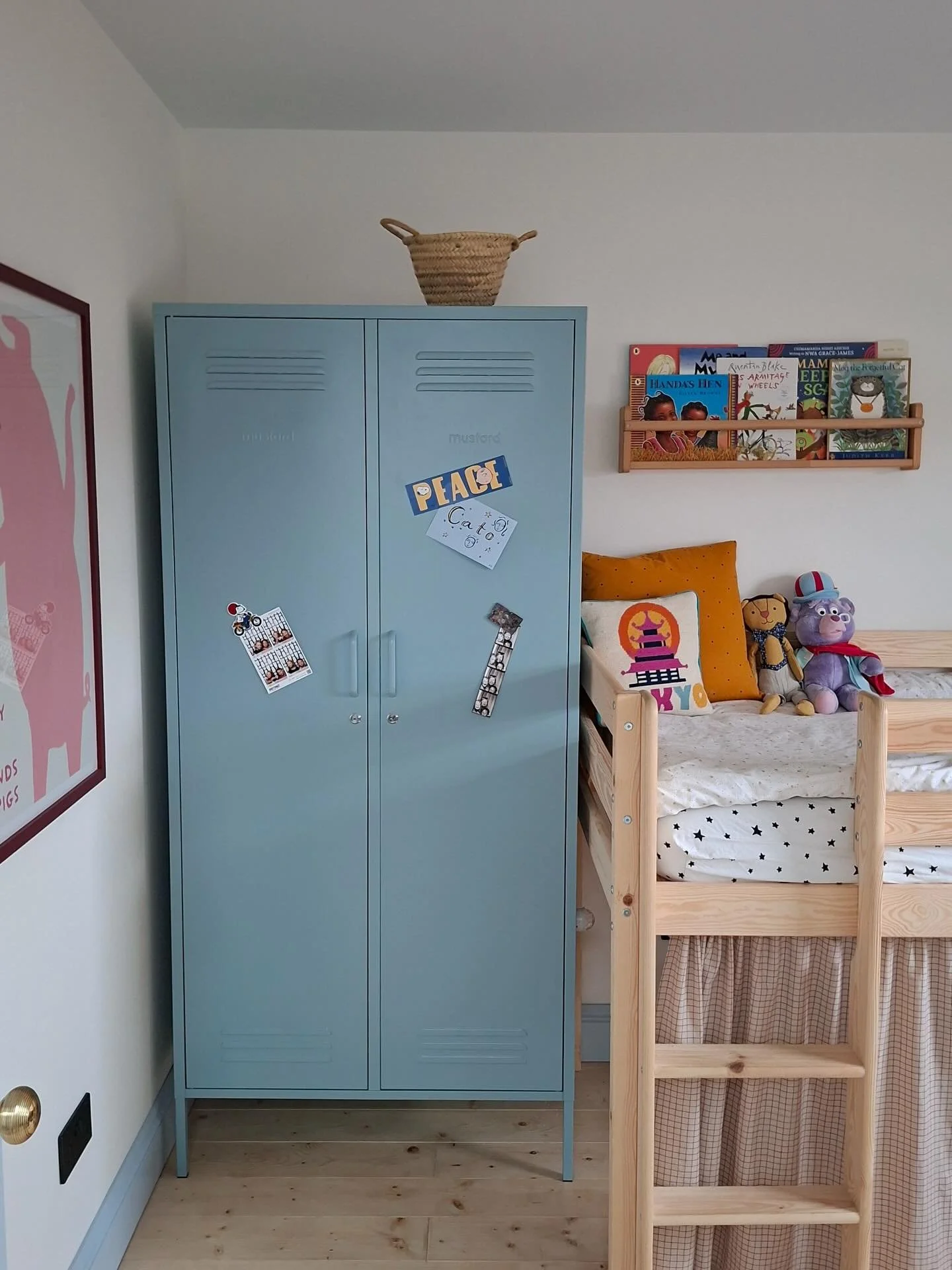 We tried to finish the kids&rsquo; loft rooms first, still have a few last bits to achieve (like coving) but our son&rsquo;s room is pretty much there. We went for a loft style bed (with a den underneath) to maximise the space and the @mustardmade lo