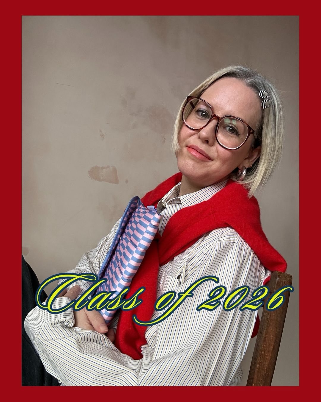 AD All my personalities in one carousel! With the rise of preppy style, I&rsquo;m leaning into my favourite type of dressing: stripes, easy knits and my boldest glasses from @specsavers. Glasses have always been cool in my book but I love it when fas