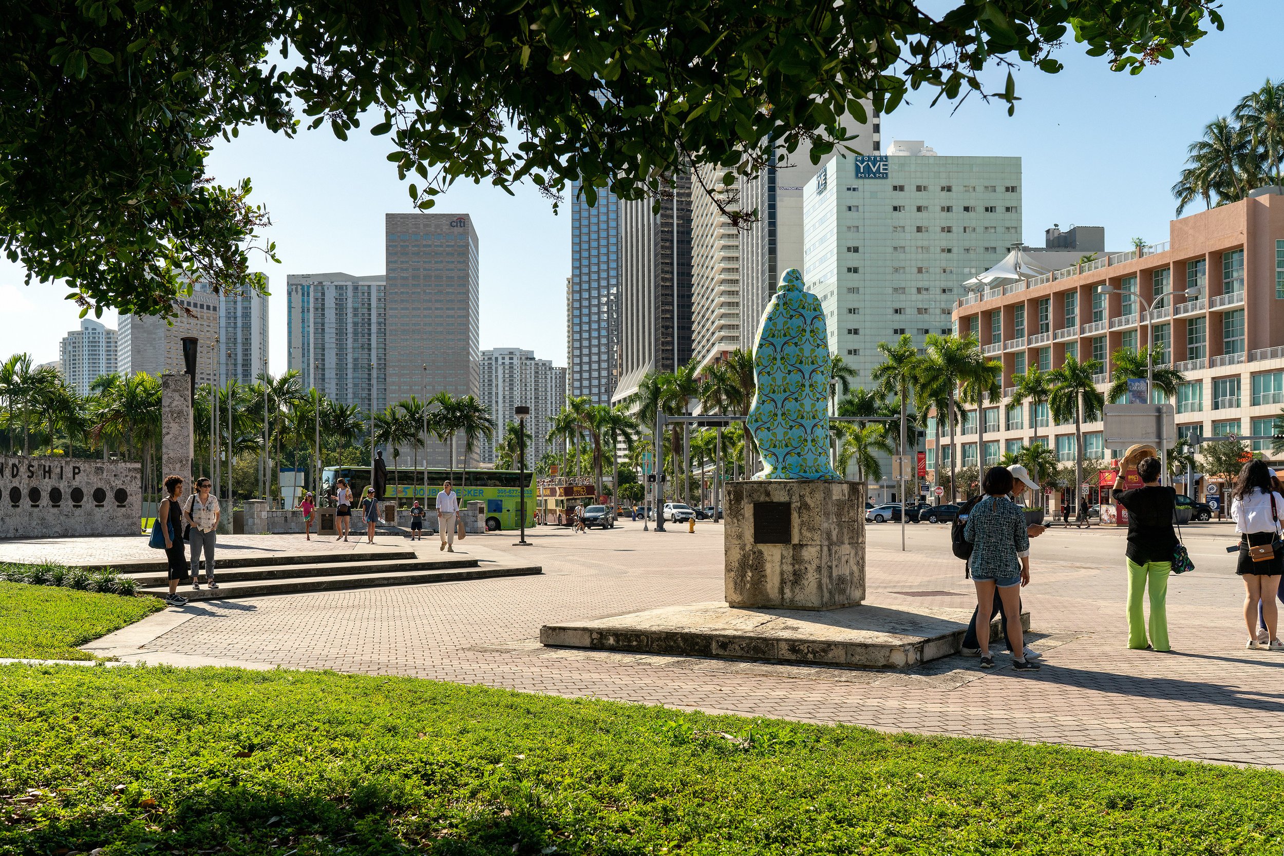 Covered-Monument-Ponce-Biscayne-5_3148.jpeg