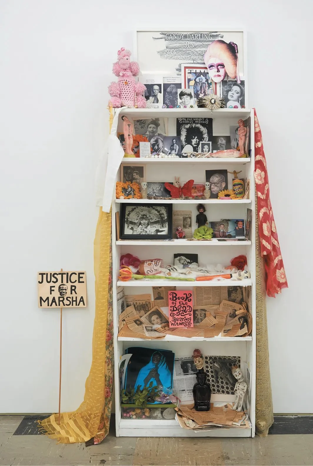 AGOSTO MACHADO, SHRINE (WHITE), 2022
