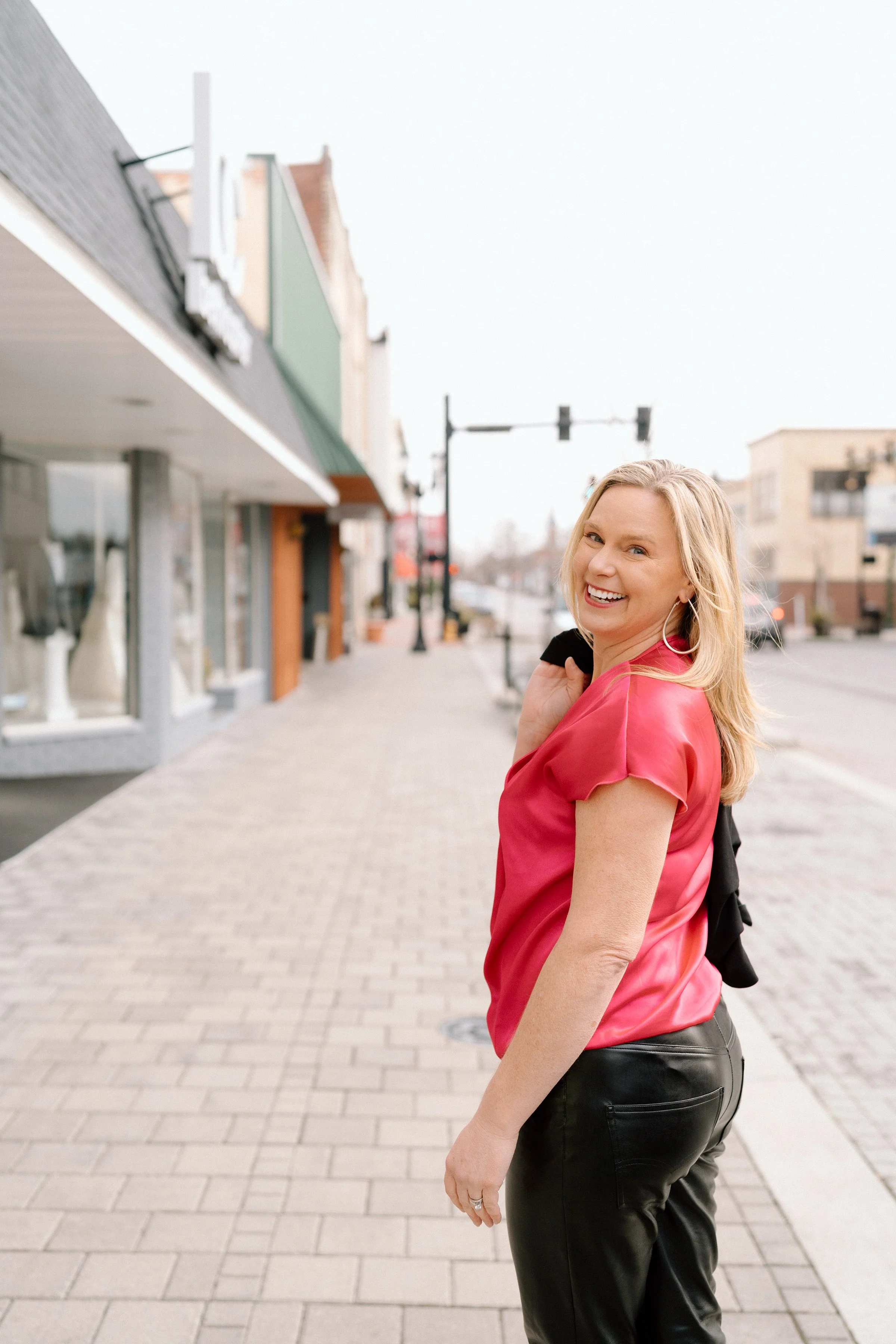 Where can I find an experienced home selling agent in Evansville? 