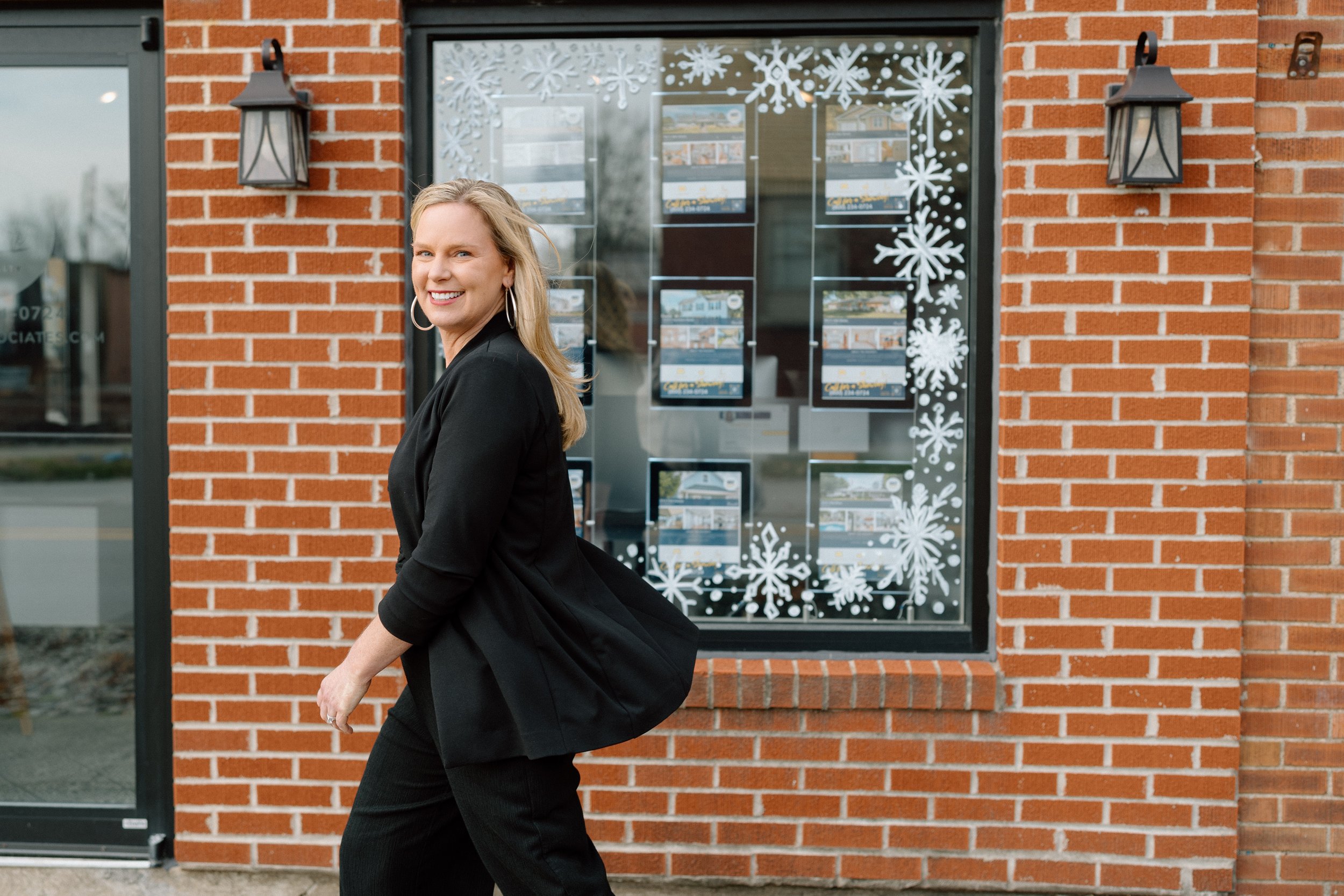 Top Reasons to Choose Kara Hinshaw of Key Associates Signature Realty for Lakefront Homes 