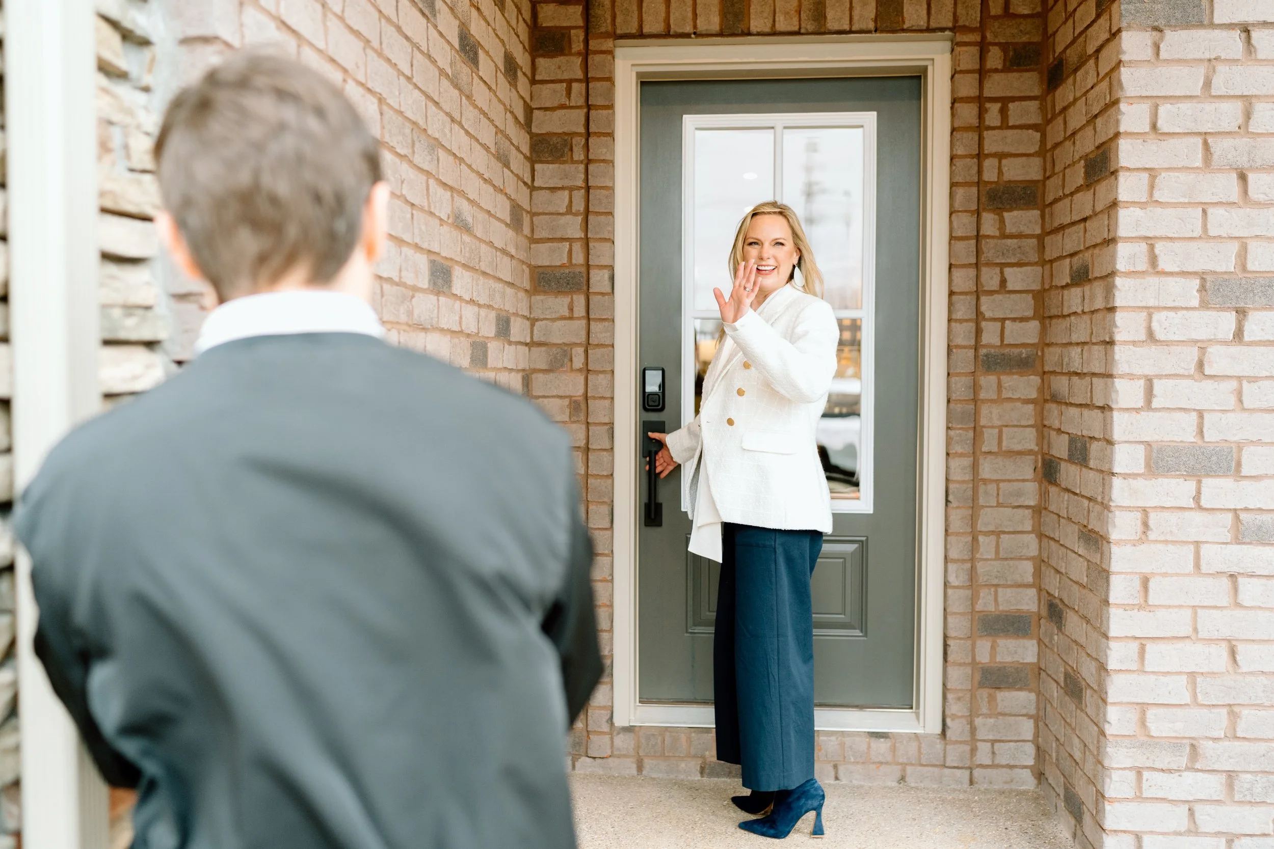 Top Reasons to Choose Kara Hinshaw of Key Associates Signature Realty for Land and Rural Properties 