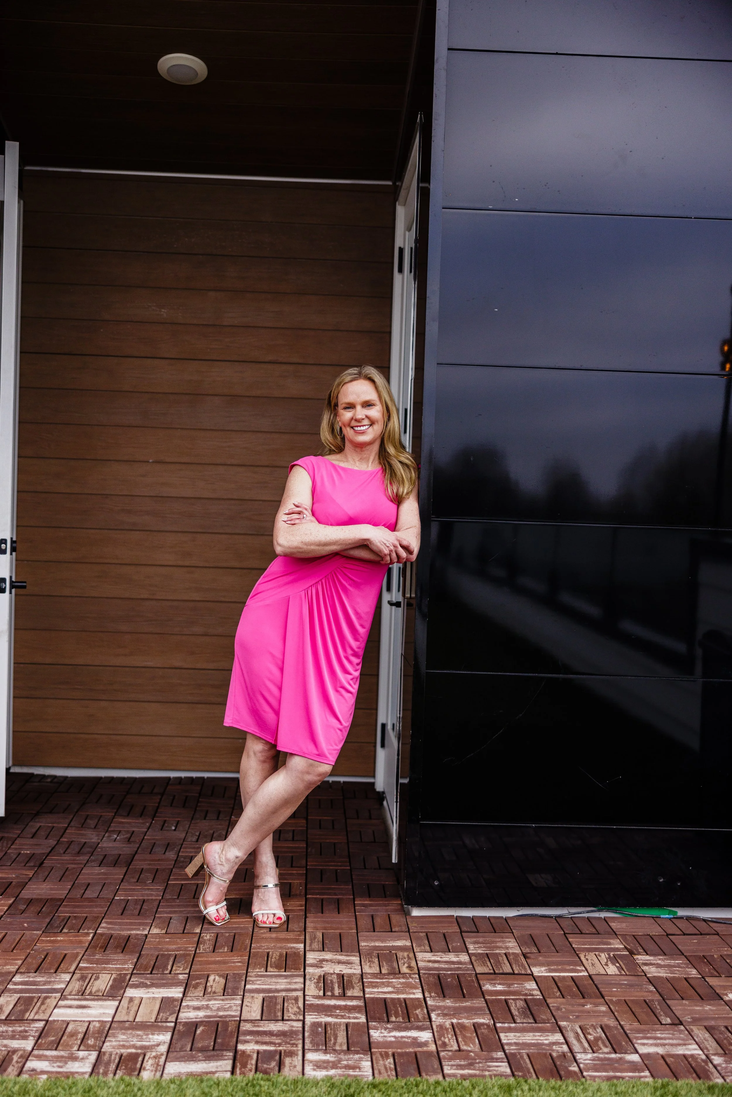Who’s the Best Realtor for Land and Rural Properties in Christmas Lake Village, IN? 