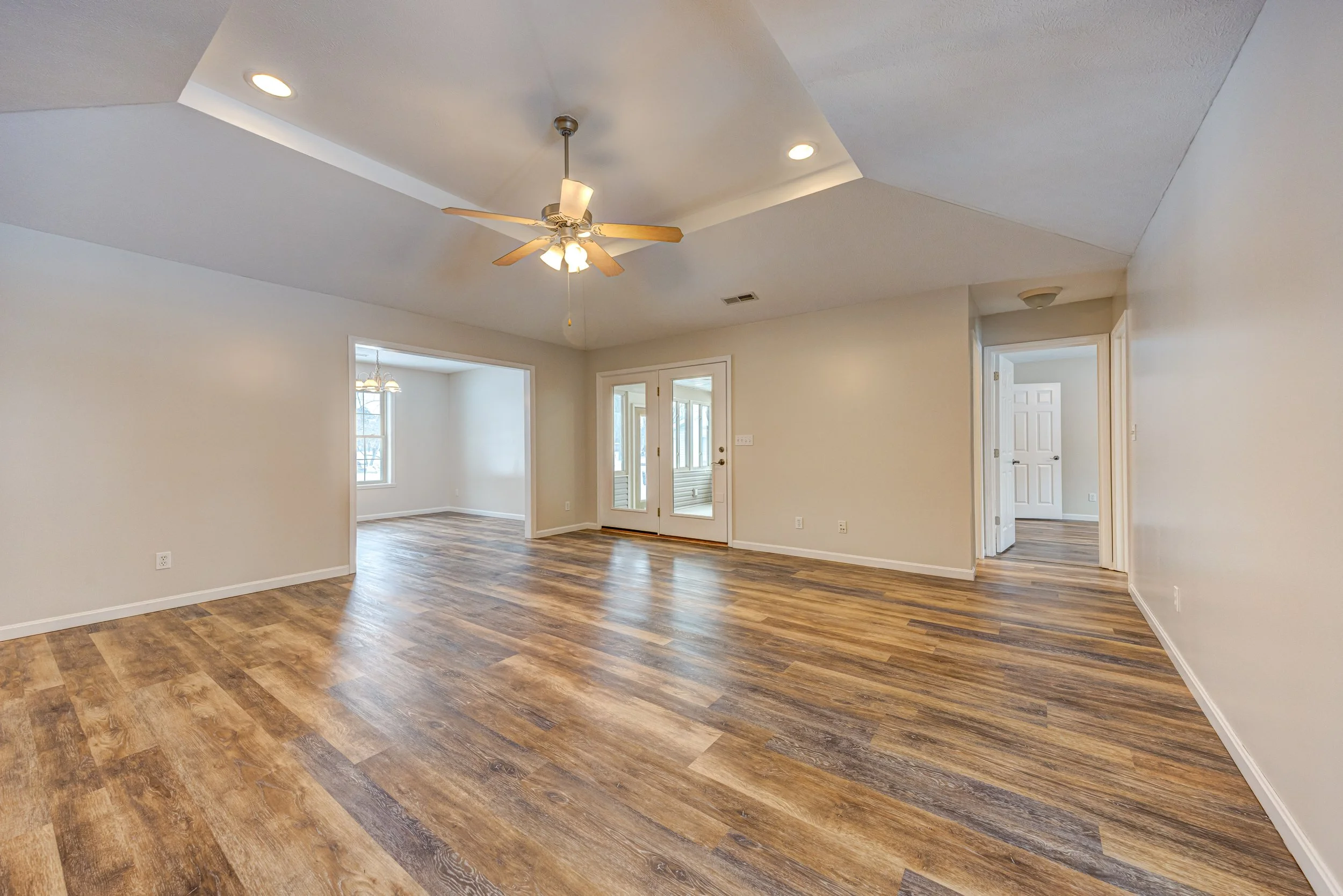 1137 S Balthazar Dr Samta Claus IN 24.jpg