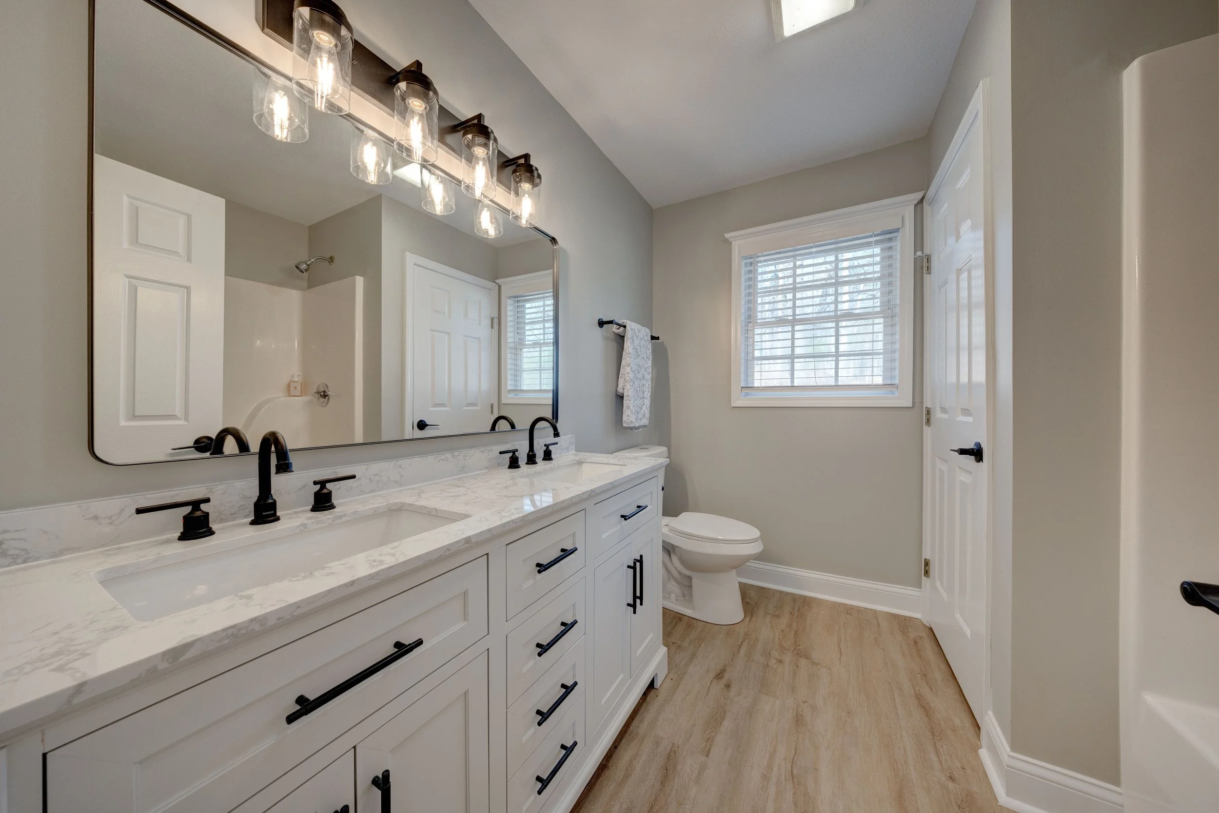 238 S Balthazar Dr Santa Claus IN20.jpg