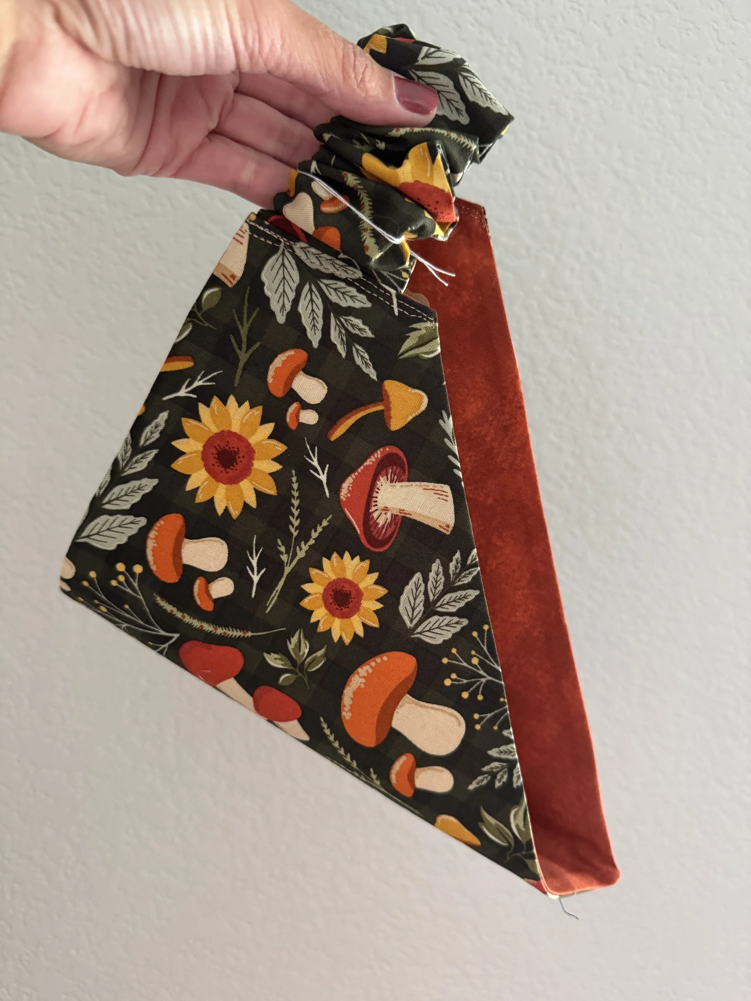 L - Fall Foliage Scrunchie Bandana (Copy)